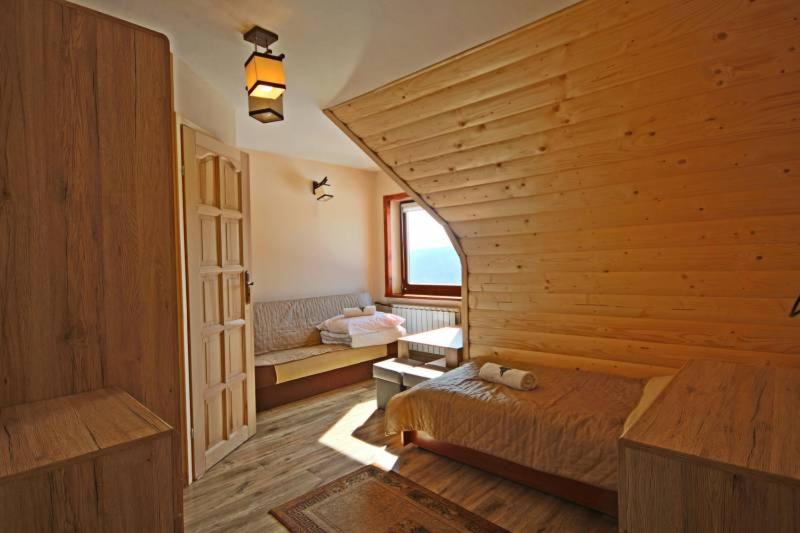 Twin Room - Photo 5
