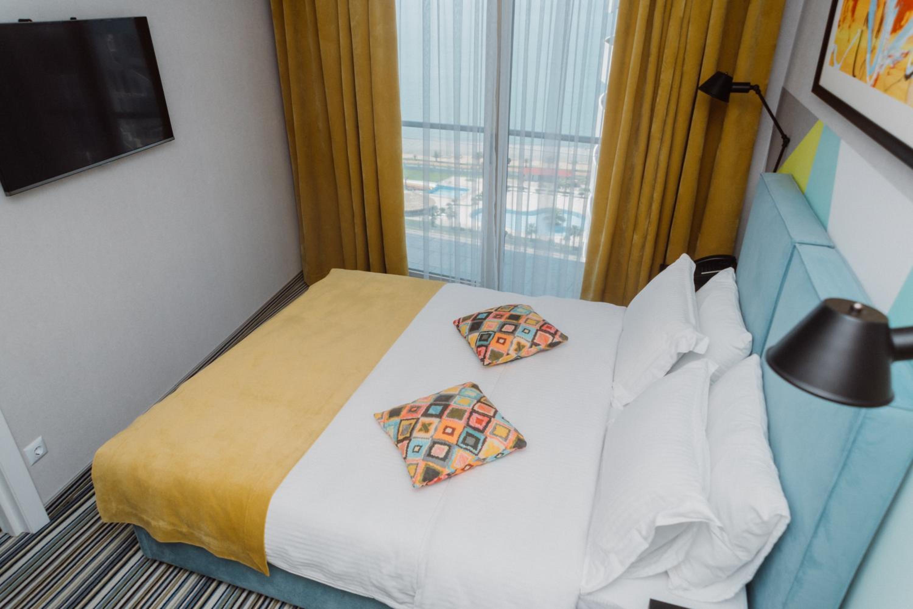 Family Suite with Sea View - Photo 1