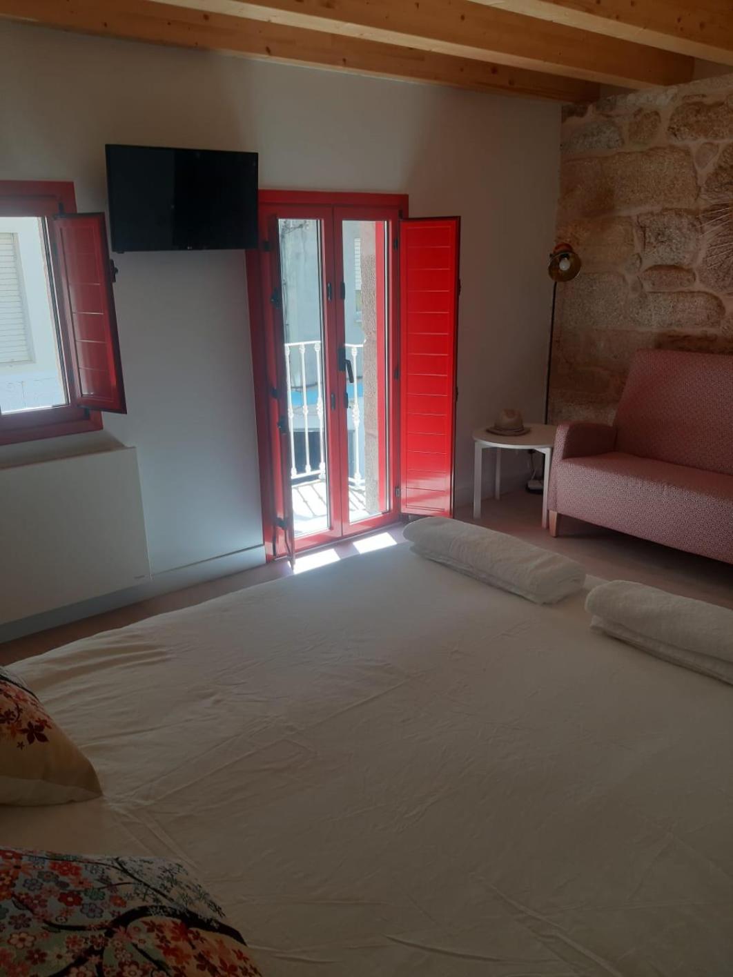 Deluxe Double Room with Balcony photo 2