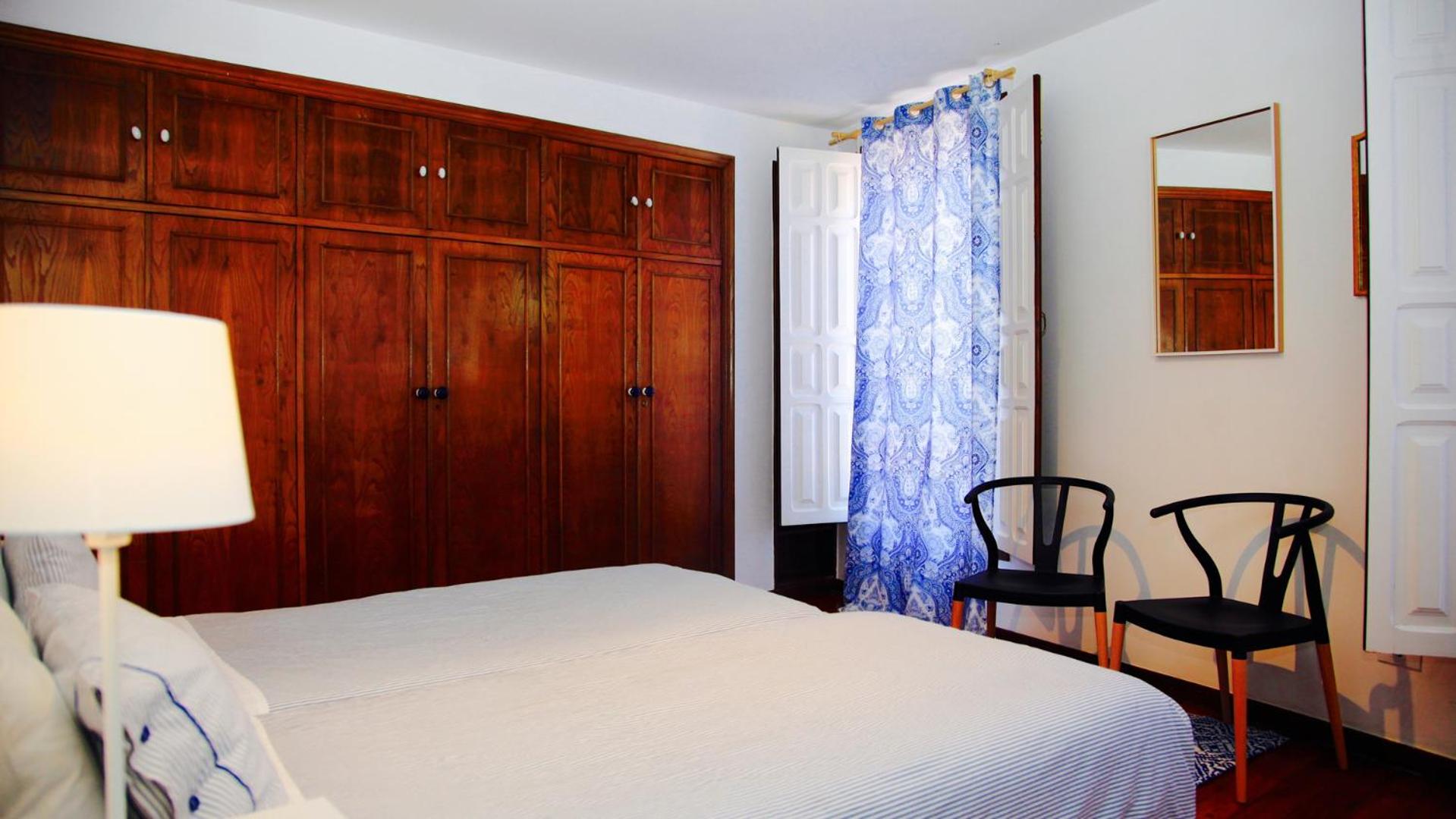 Twin Room with Private Bathroom photo 3