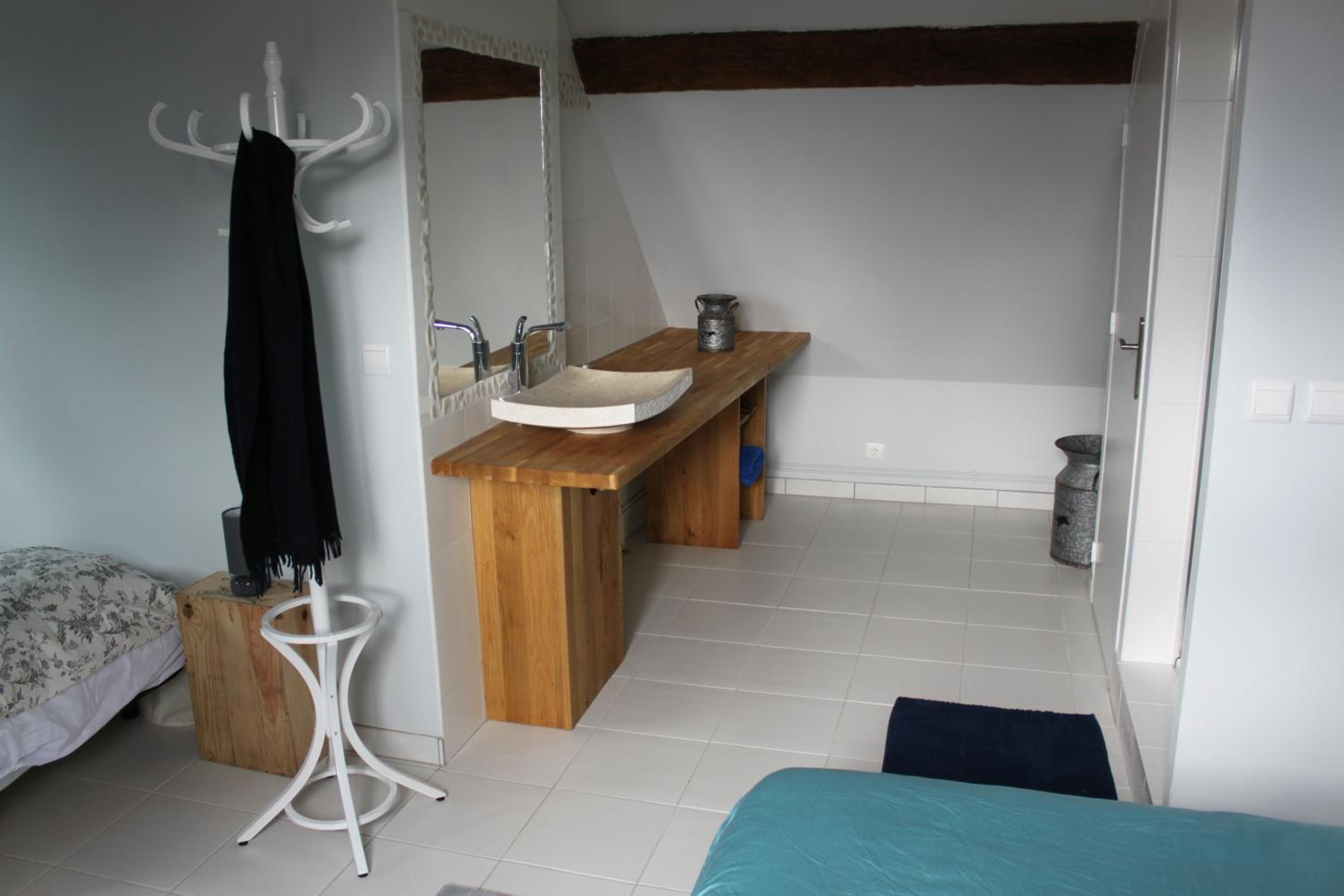 Villa - Photo 2