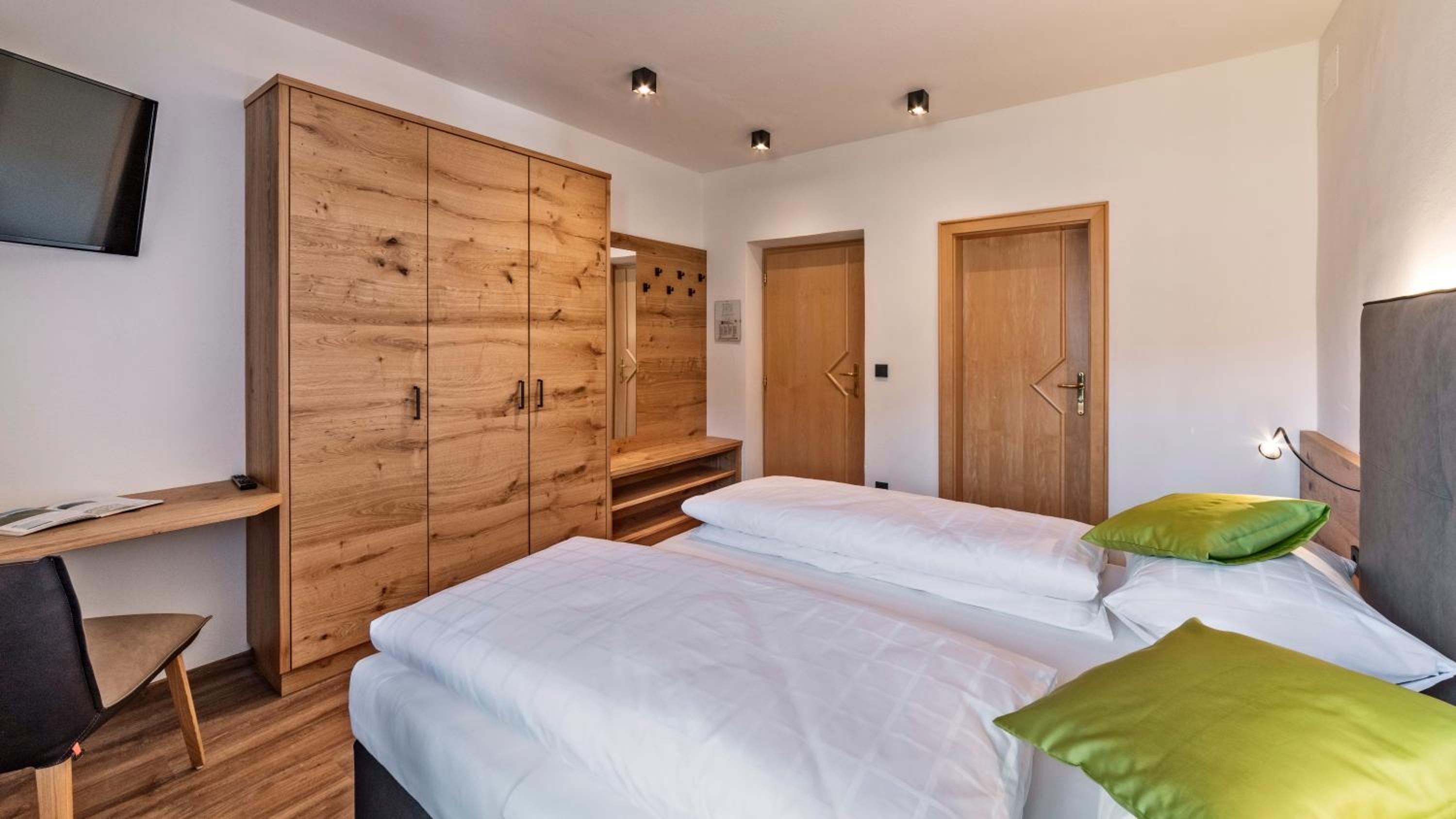 Double Room with Balcony photo 2