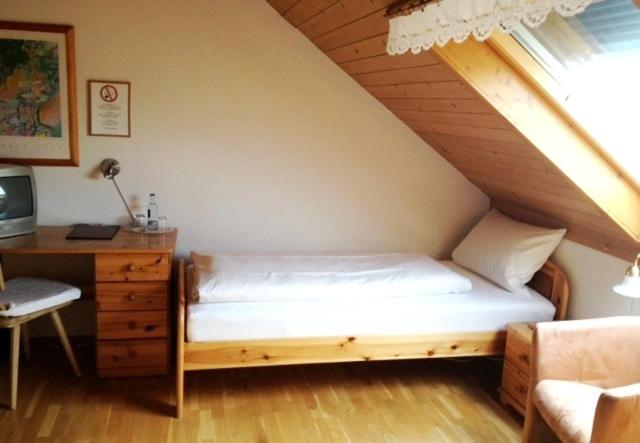 Economy Double Room - Photo 2
