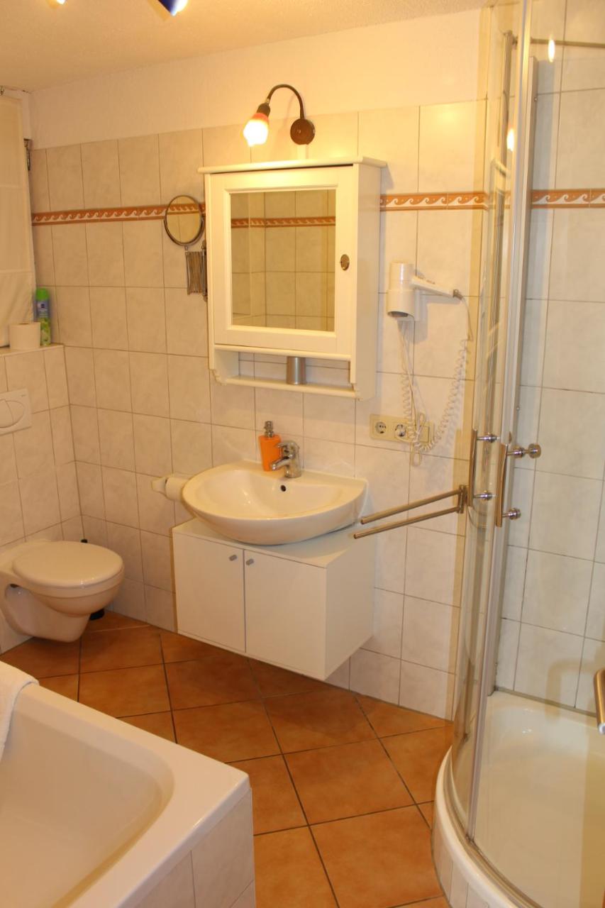 Double Room - Photo 2