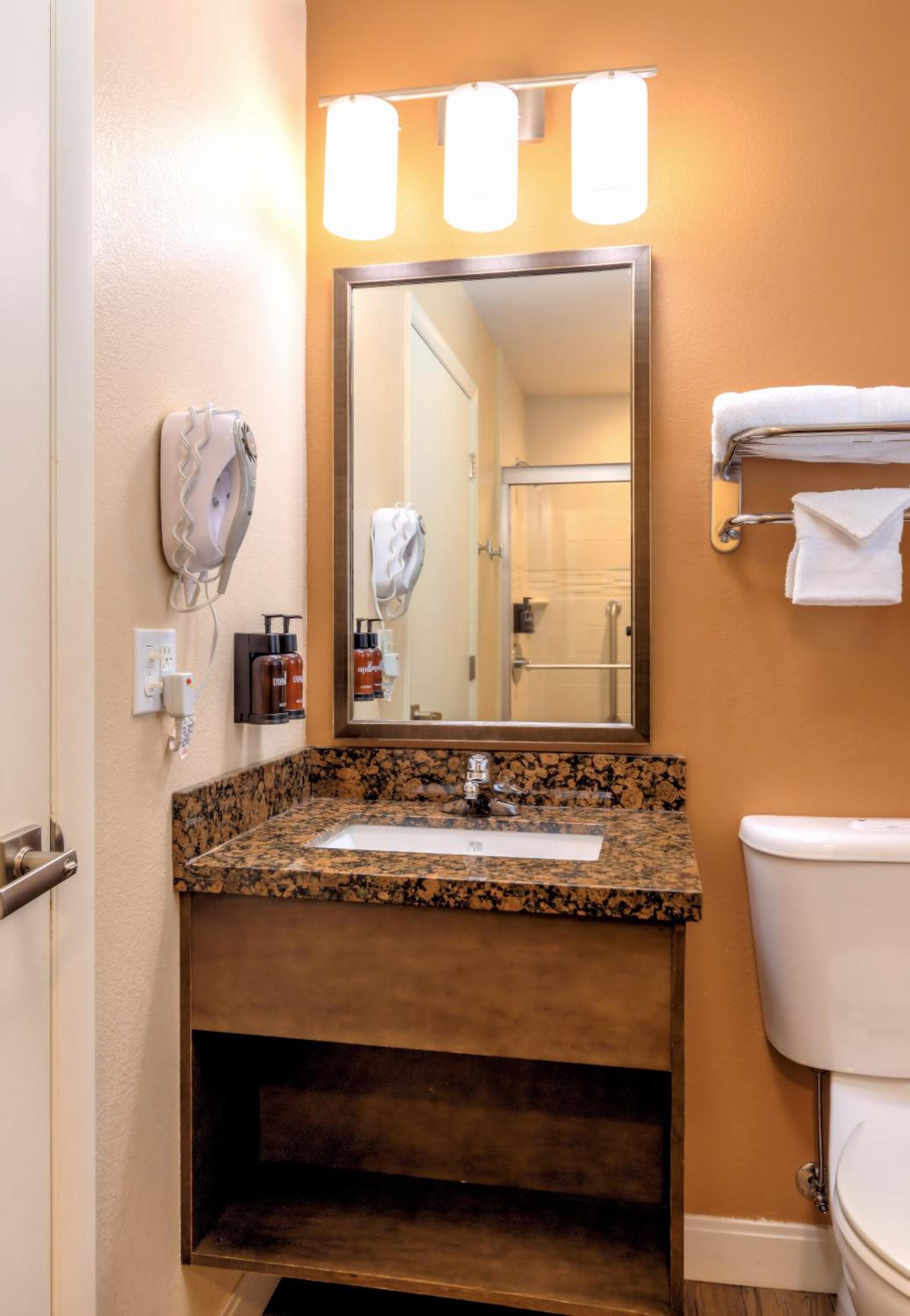 Superior King Room photo 3
