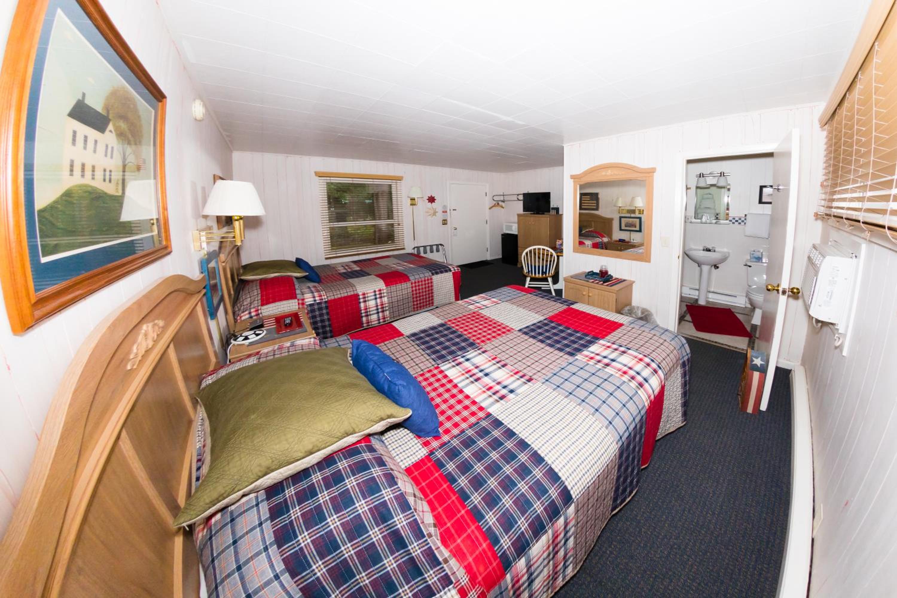 Superior Quadruple Room photo 3