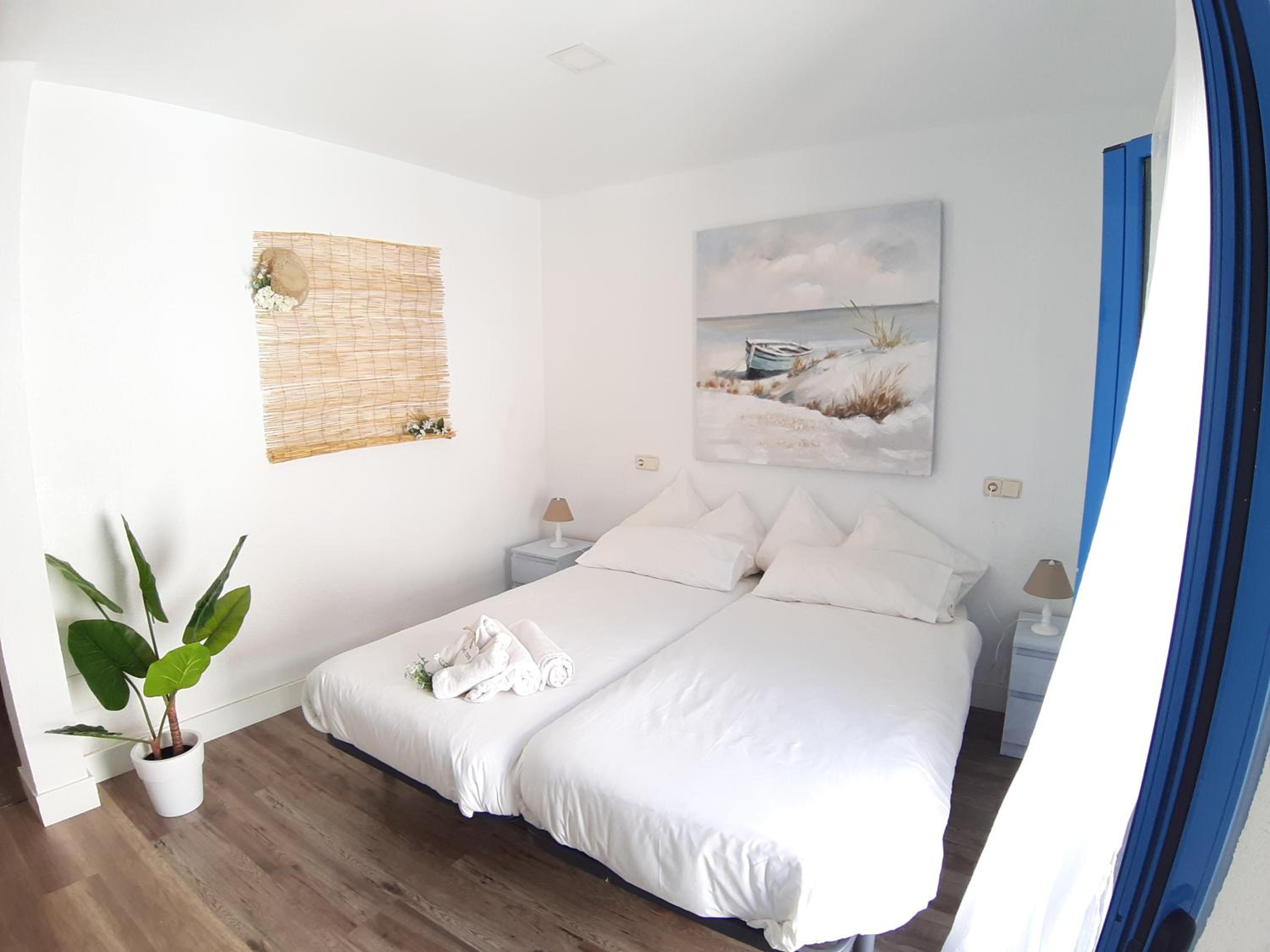 Habitación Doble o con Dos Camas con Vista Parcial al Mar