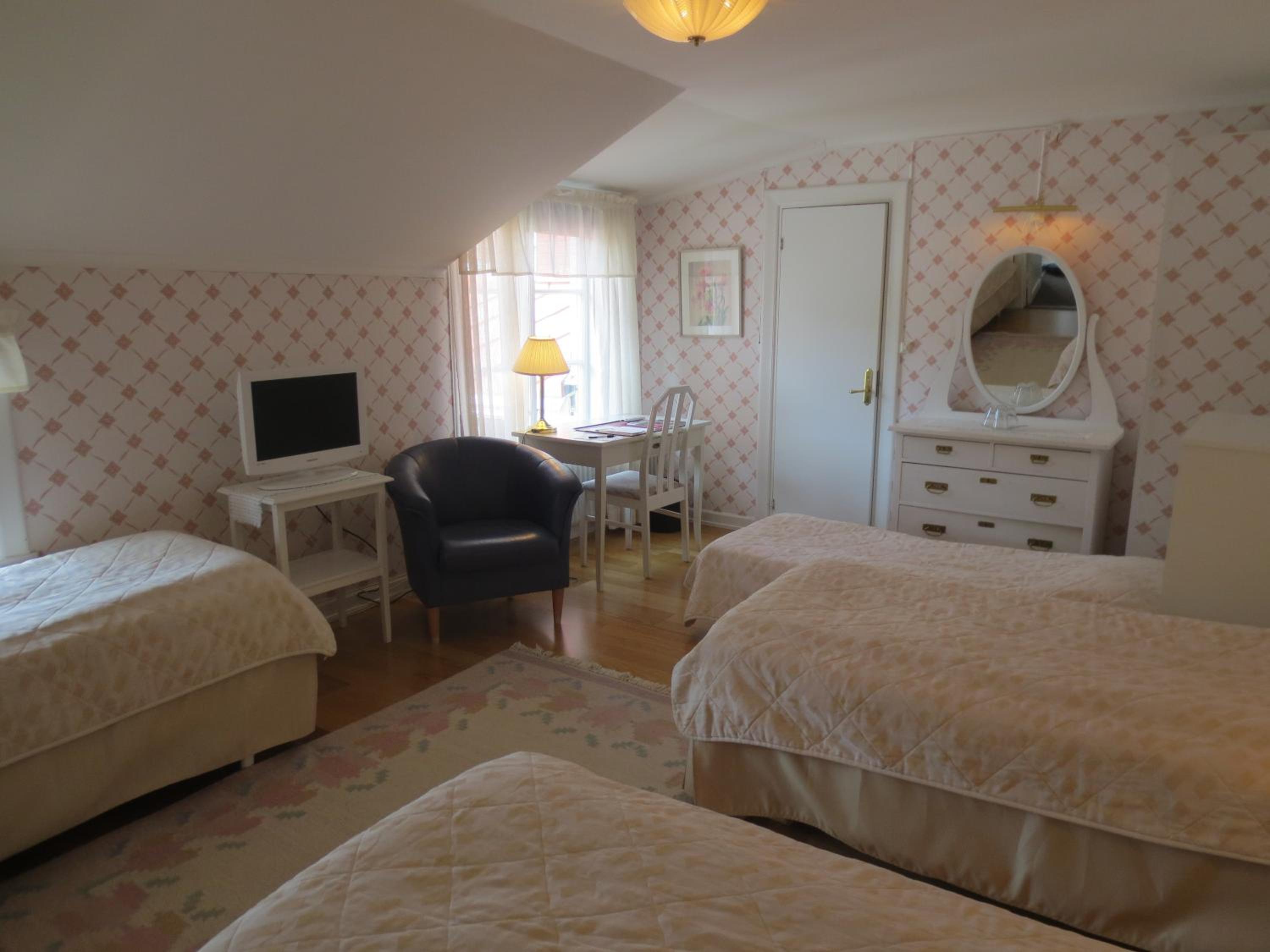 Triple Room with Garden View photo 3
