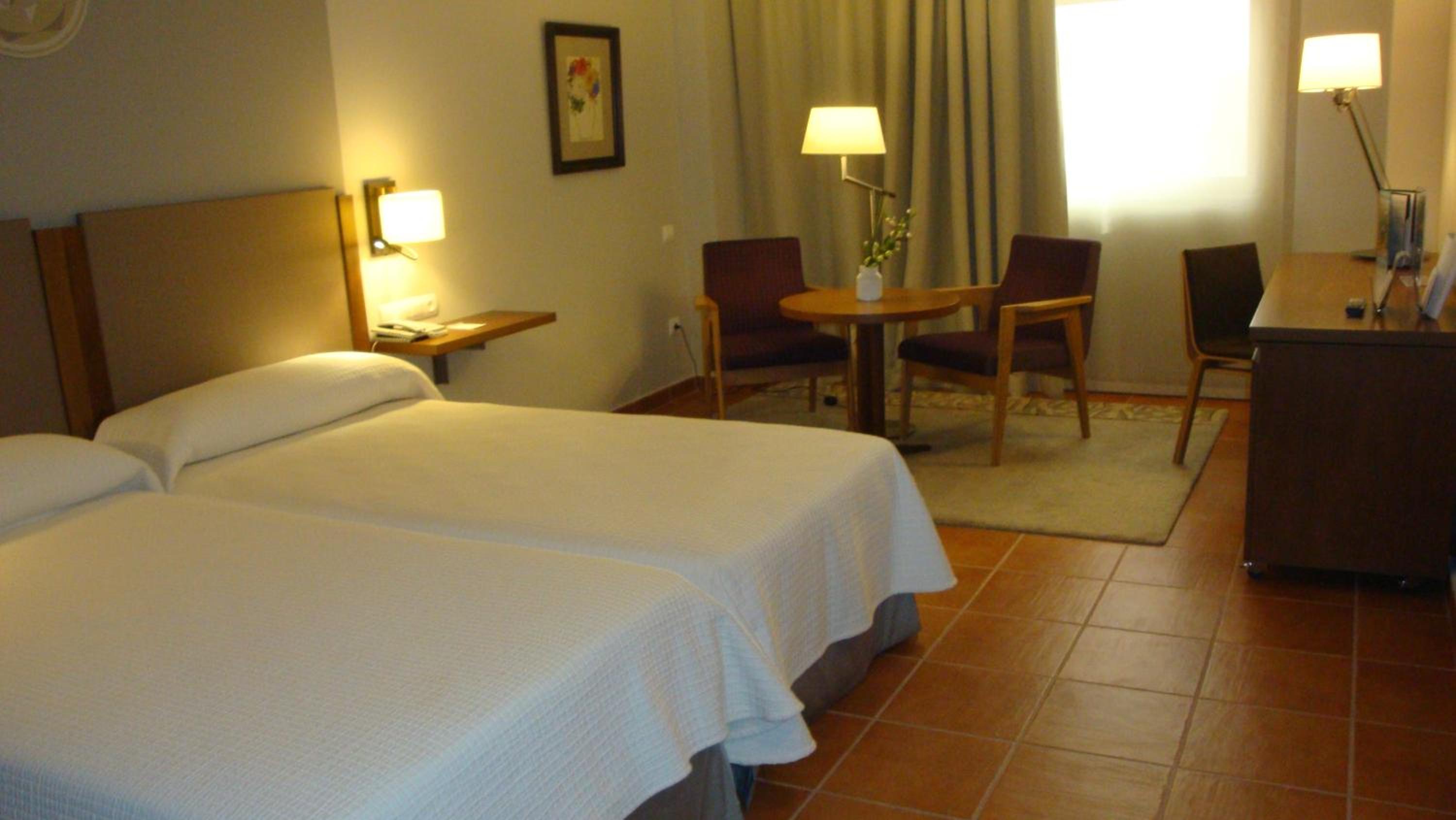 Double Room (3 Adults) photo 2