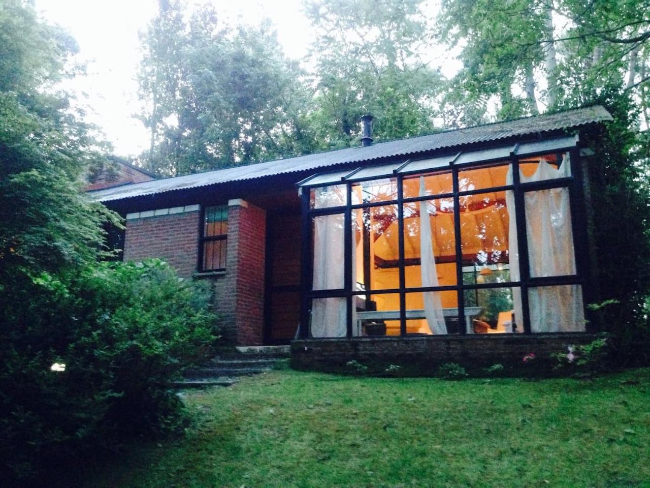 Three-Bedroom House photo 3