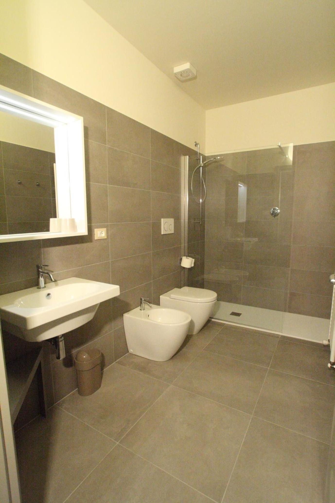 Double or Twin Room - Photo 2
