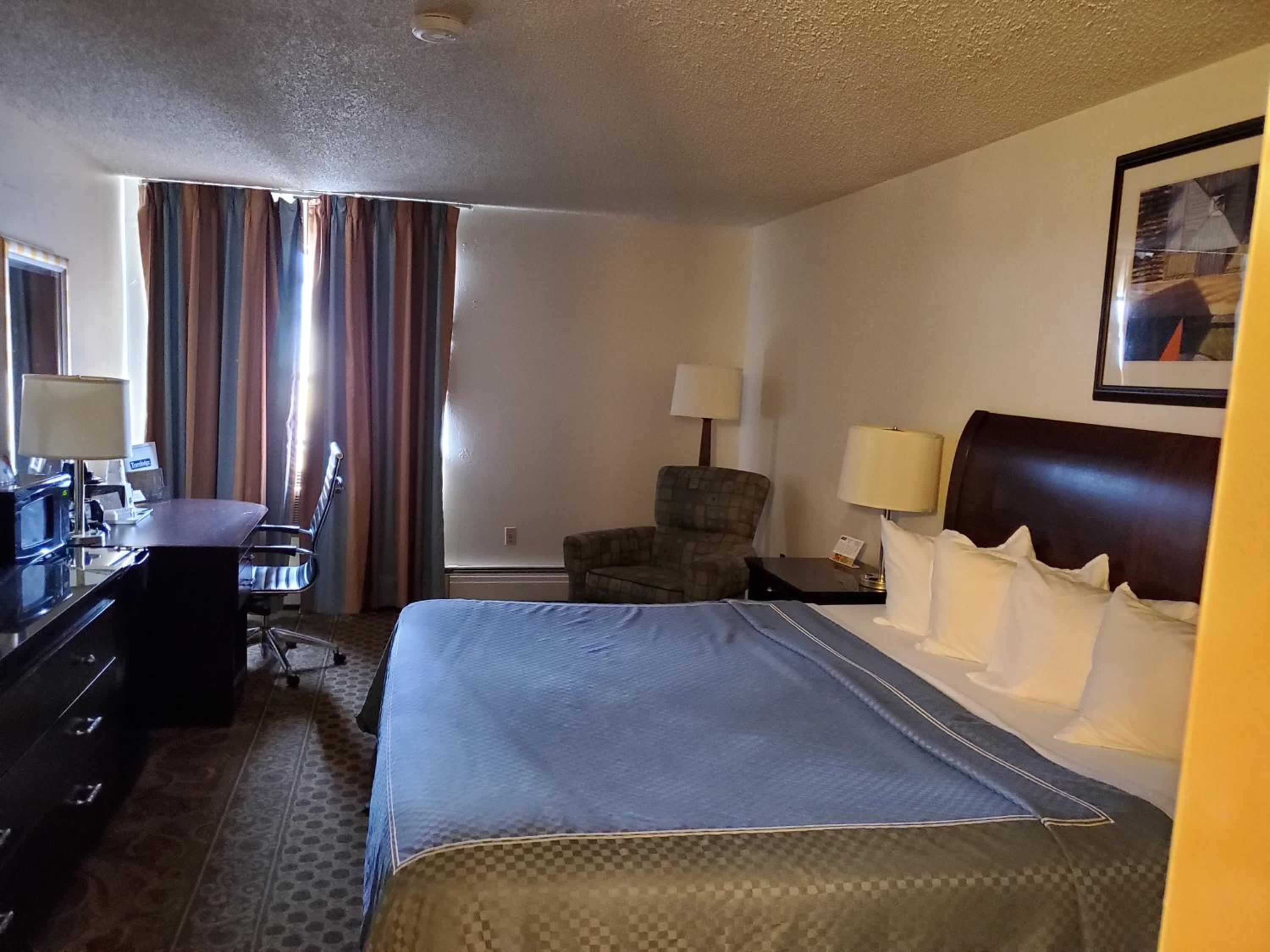 King Room - Non-Smoking