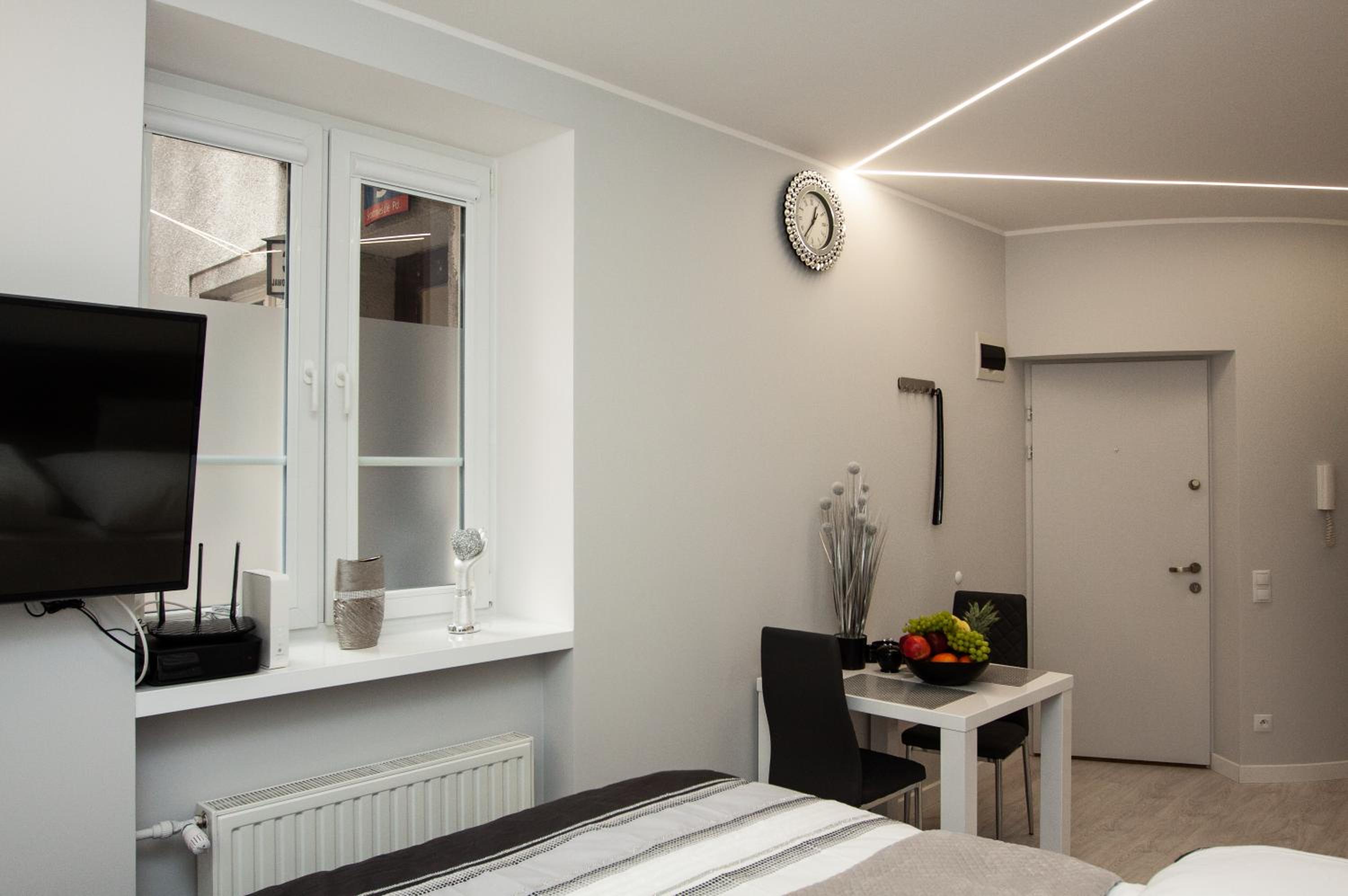 Apartment - Photo 2