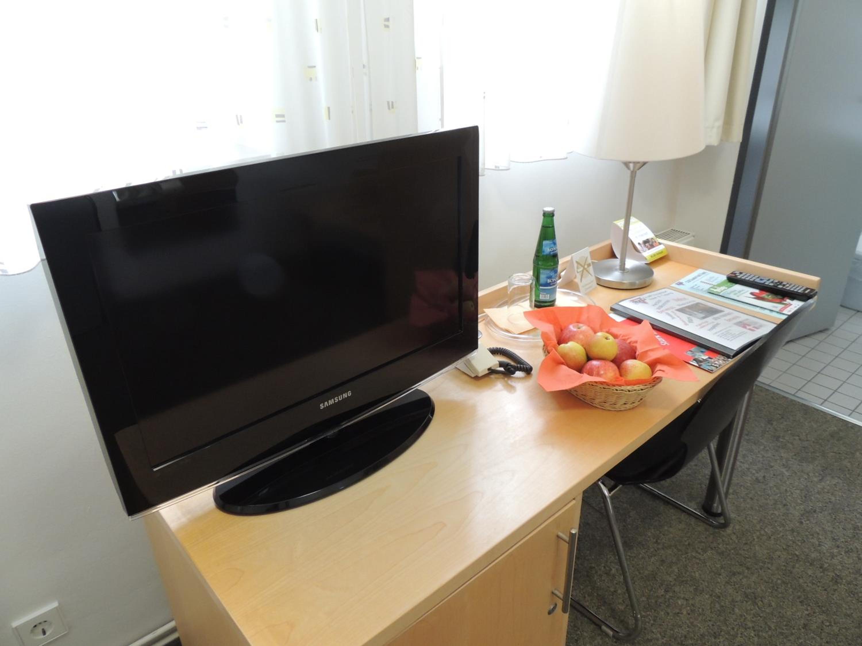 Double Room - Photo 6