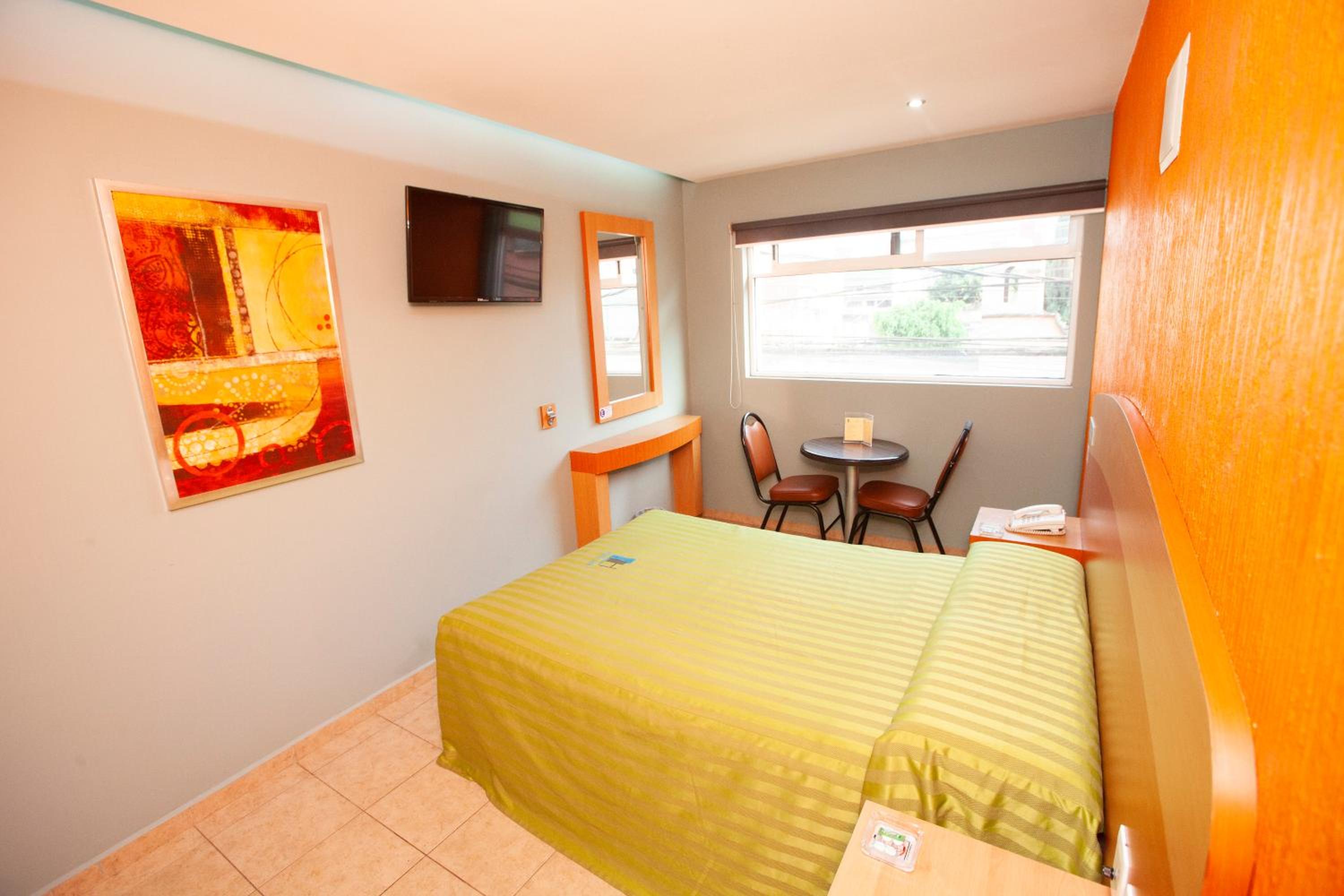 Double Room - Photo 4
