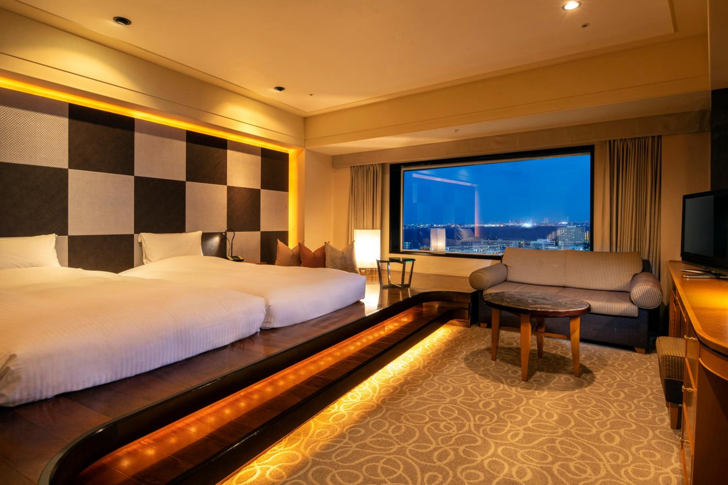 Superior Room - Upper Floor with Bay View - Non-Smoking