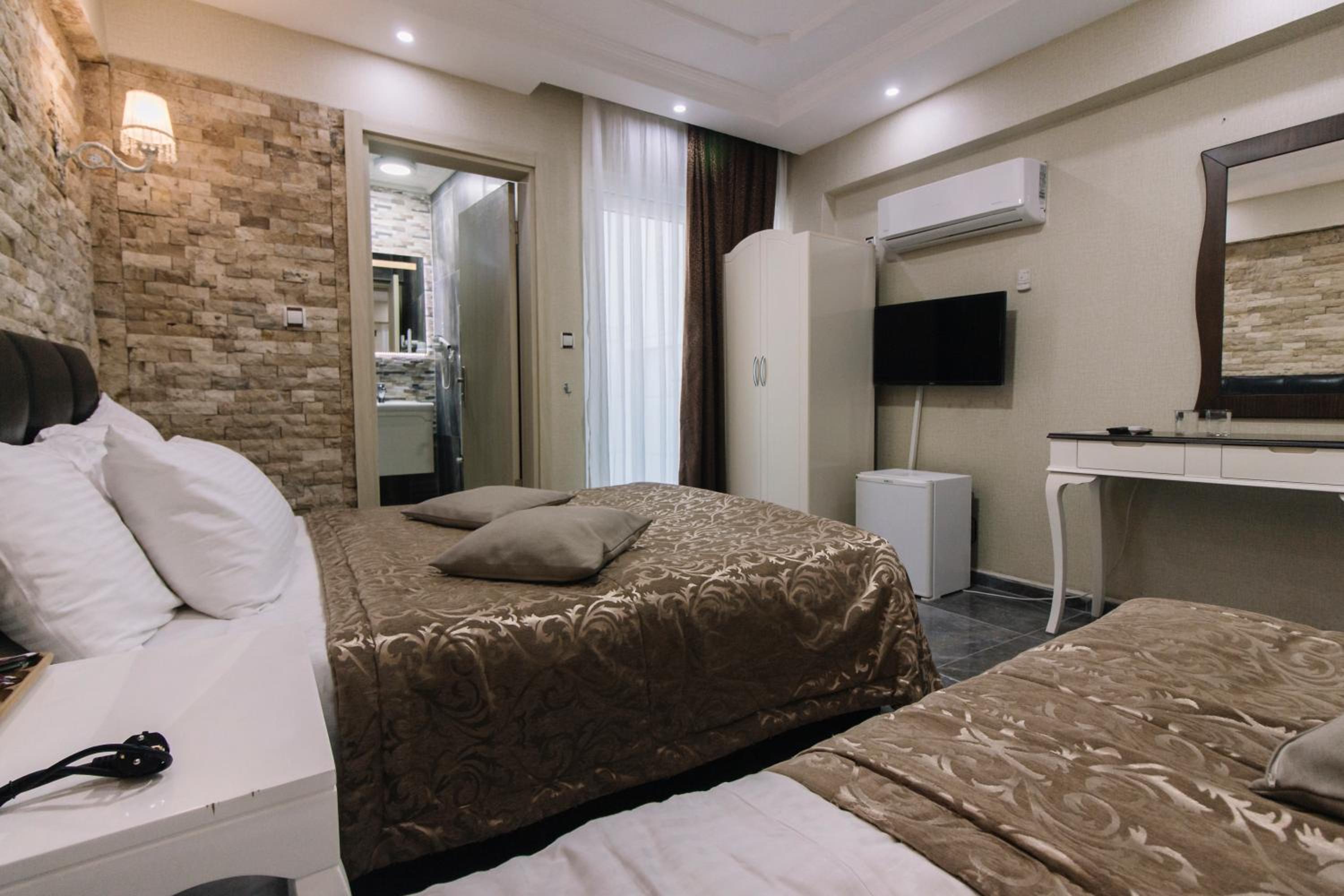 Triple Room - Photo 1
