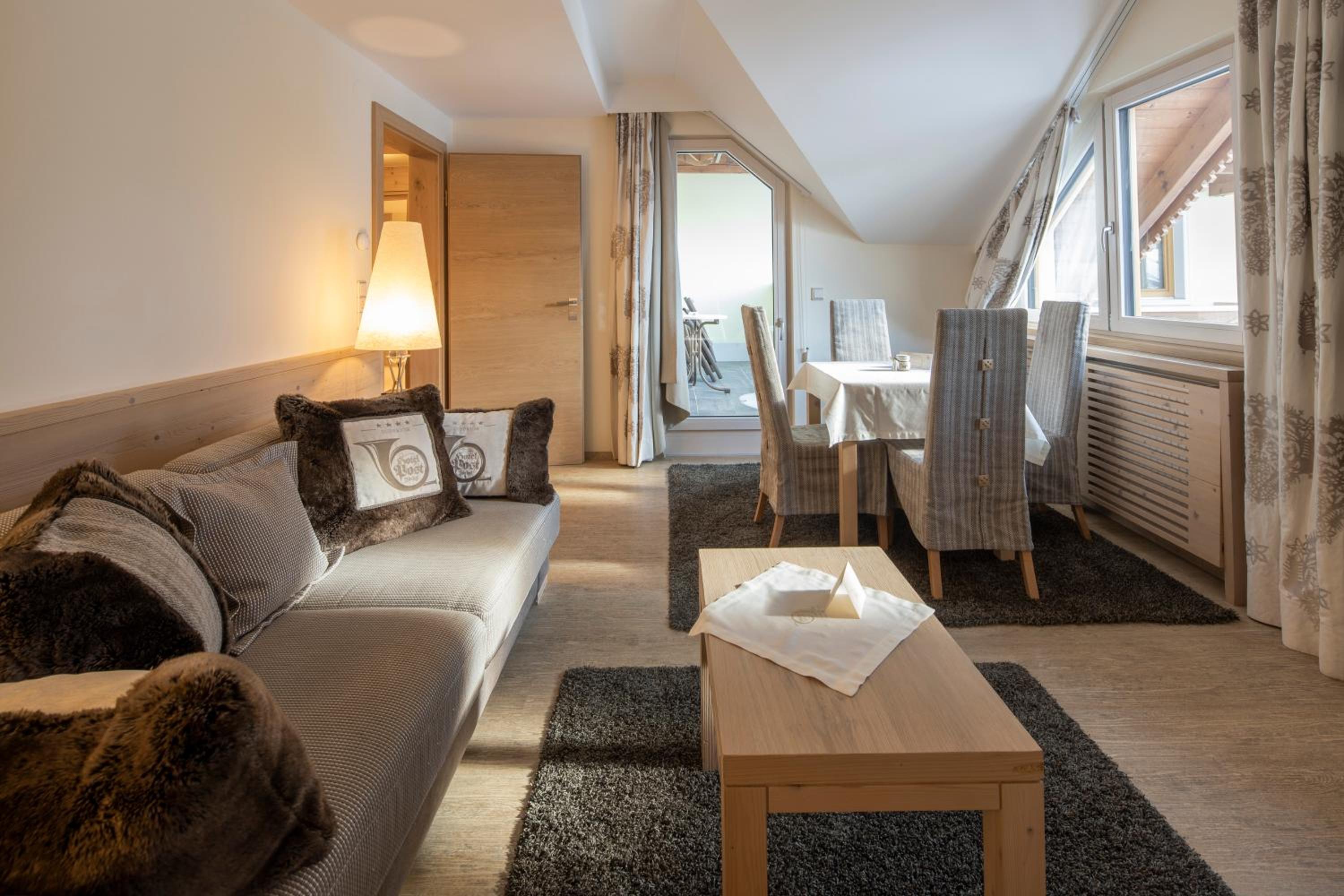 Suite - Photo 5