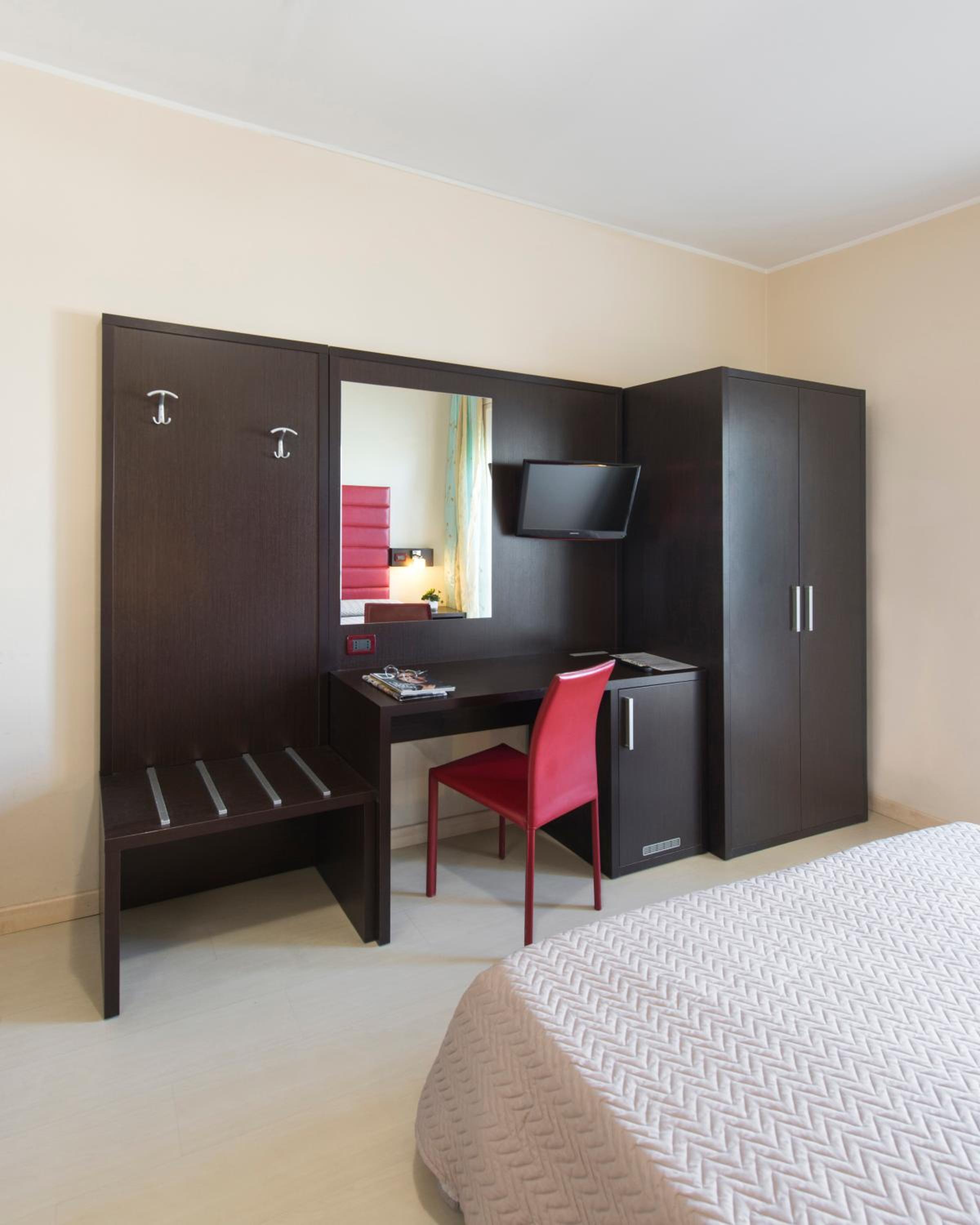 Superior Double or Twin Room photo 2