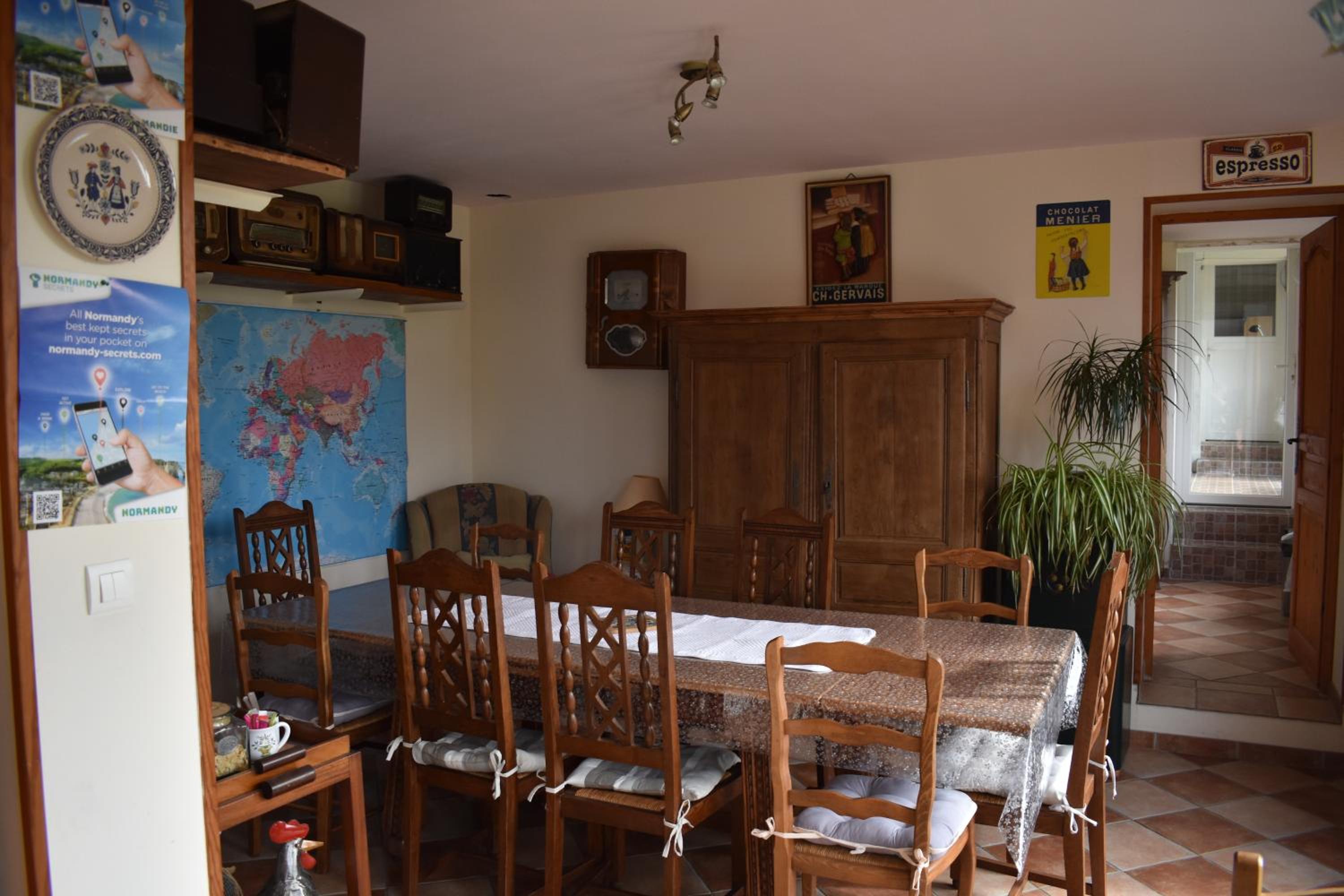 Family Room with Garden View photo 2