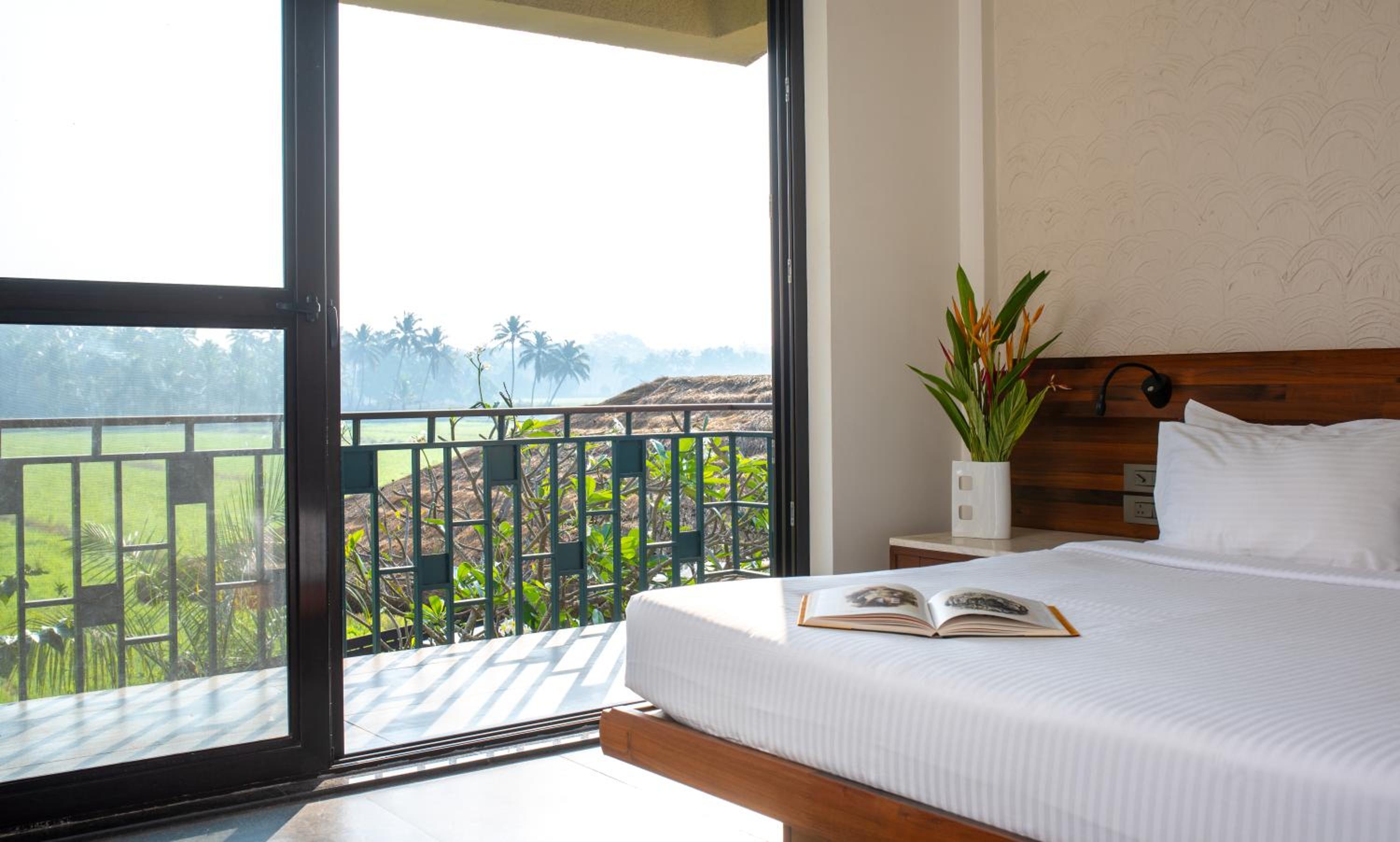 Superior Double Paddy View Room - - 15% Food & Soft Beverages discount on A-la-carte (till 30th Sep) - Photo 1