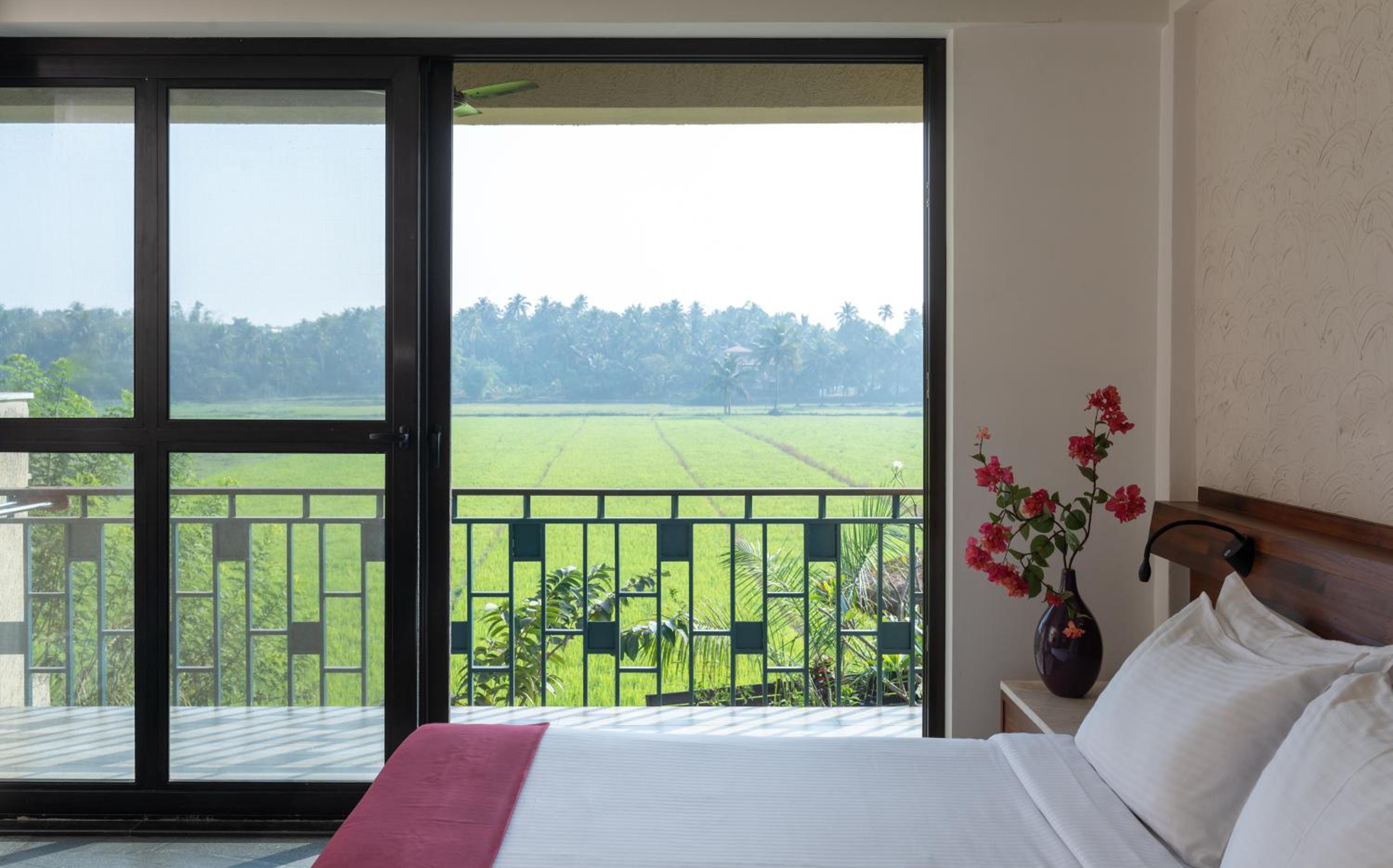 Superior Double Paddy View Room - - 15% Food & Soft Beverages discount on A-la-carte (till 30th Sep) - Photo 8