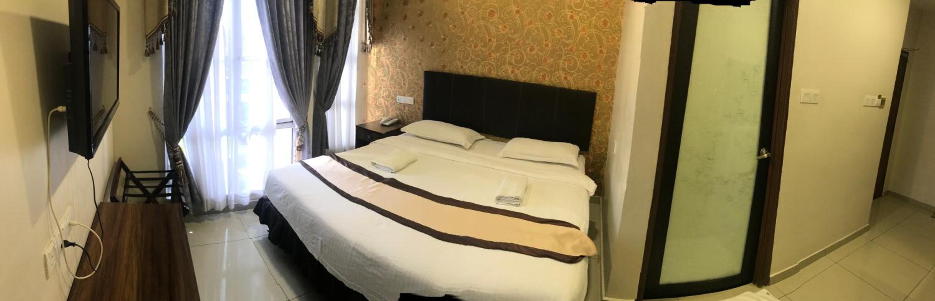 Deluxe Double Room photo 3