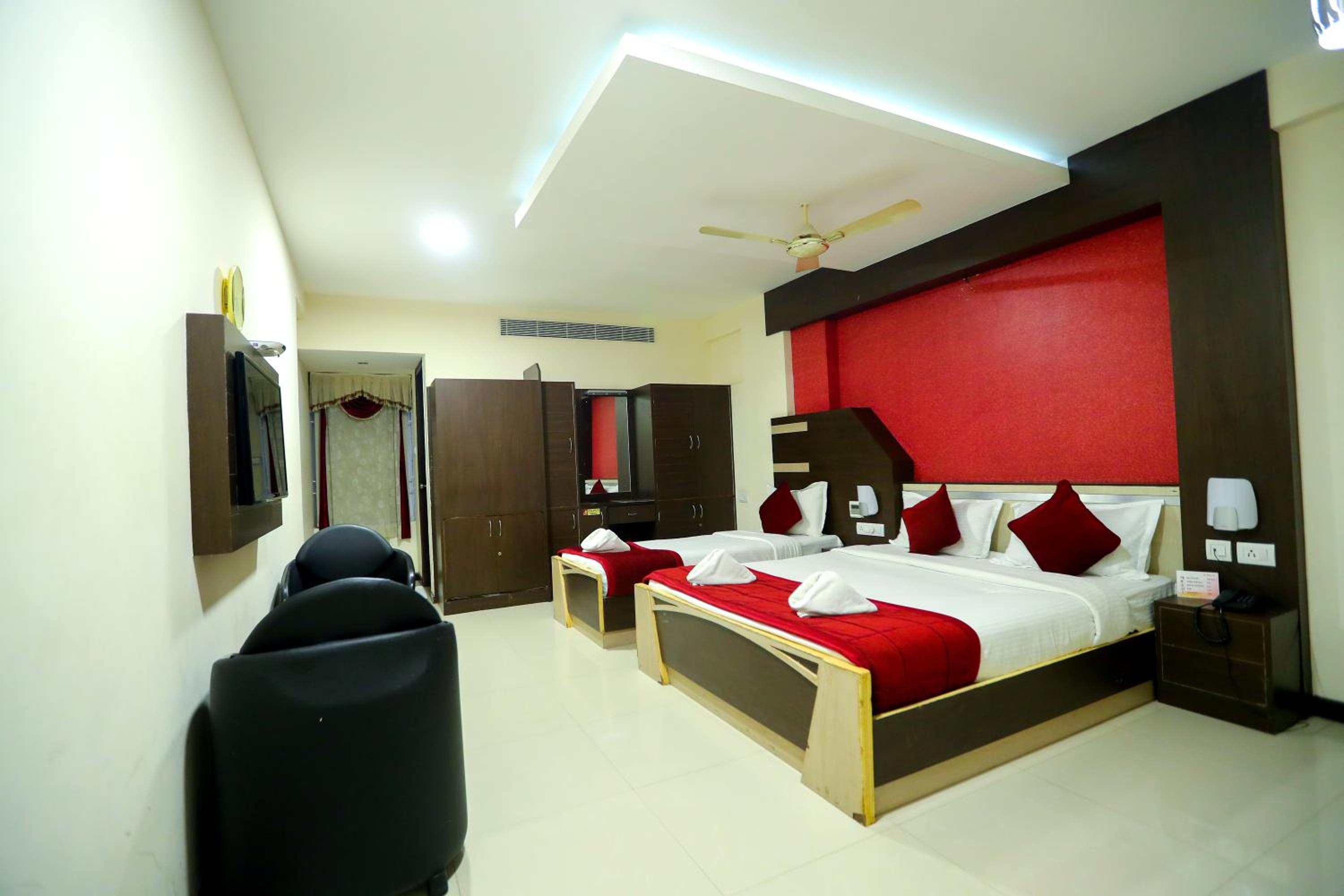 Deluxe Triple Room - Photo 5