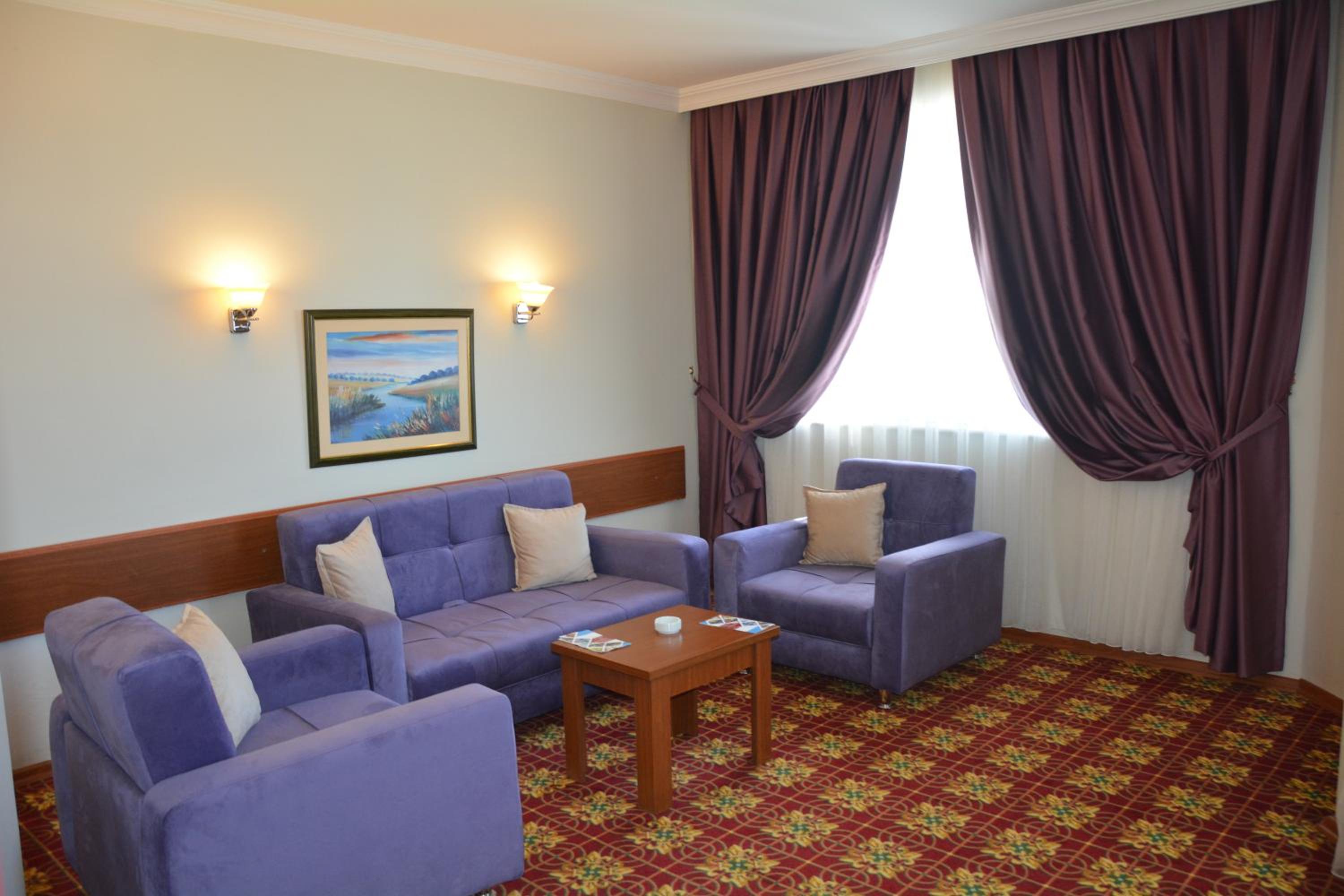 Junior Suite with Balcony photo 2
