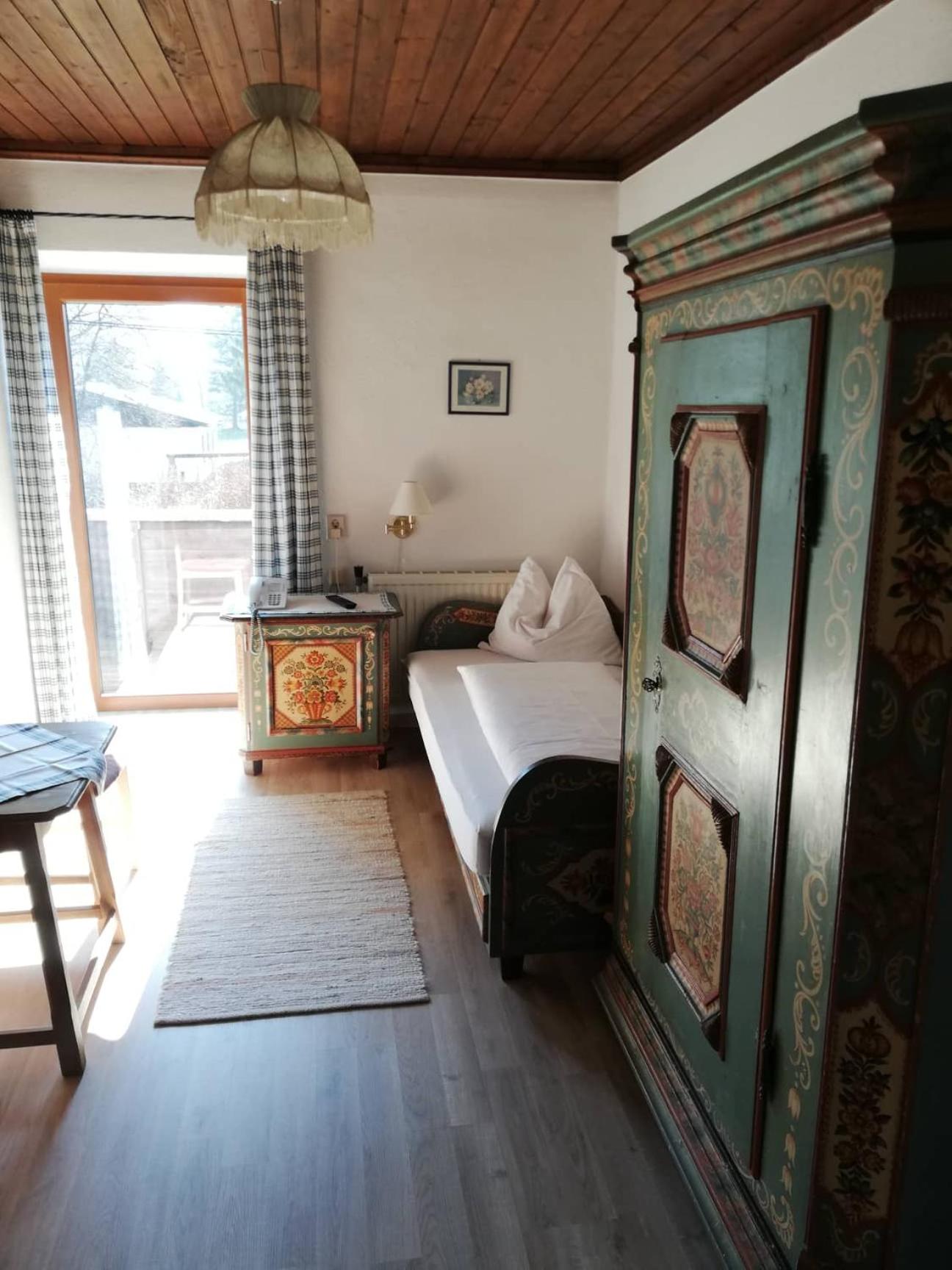 Single Room with Balcony photo 3