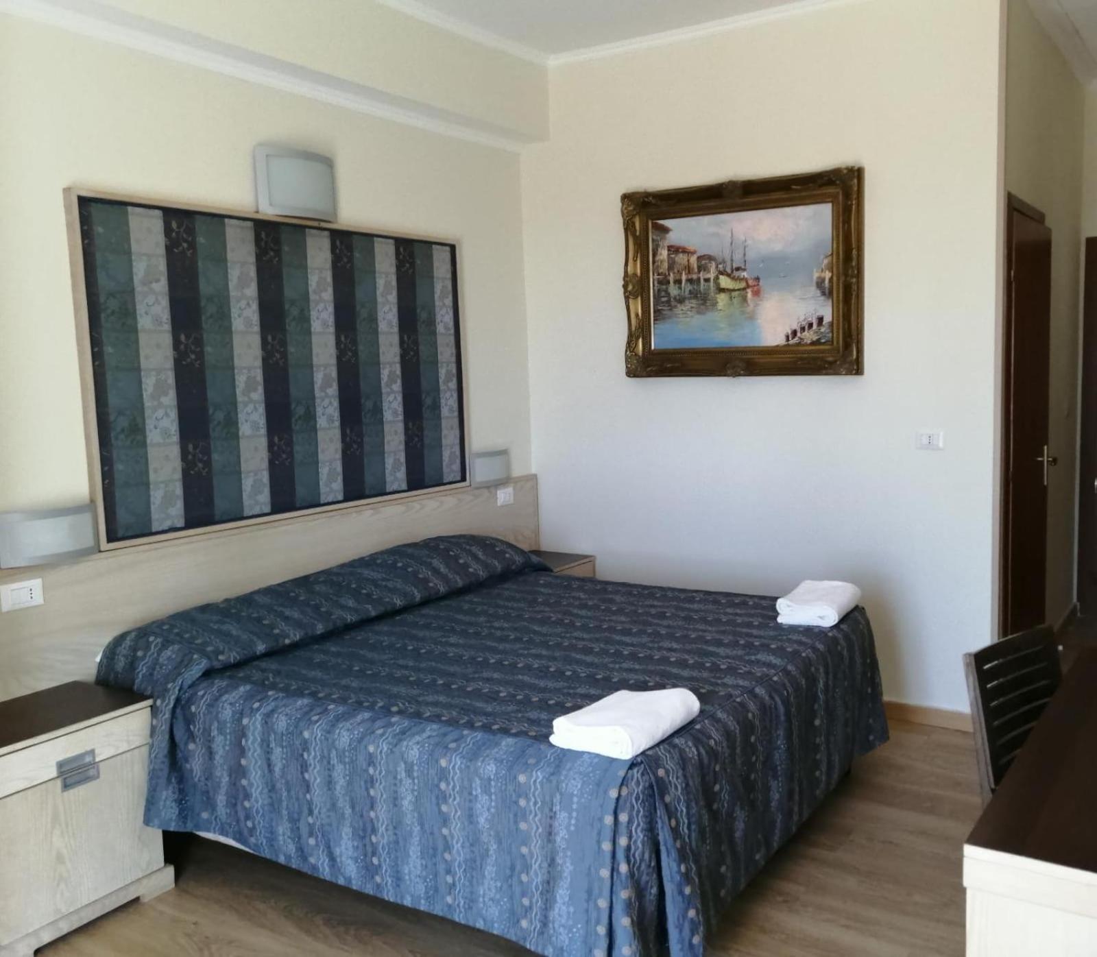 Double Room - Photo 1