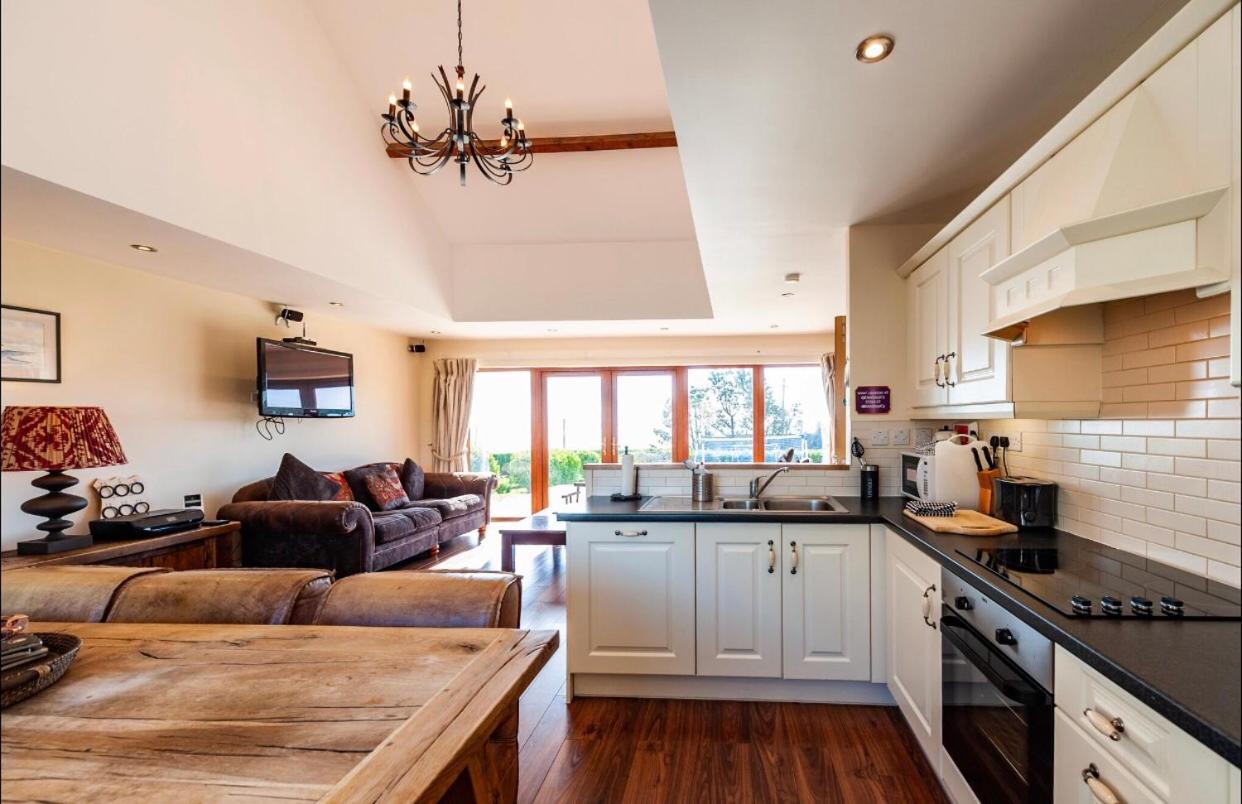 Three-Bedroom House photo 1