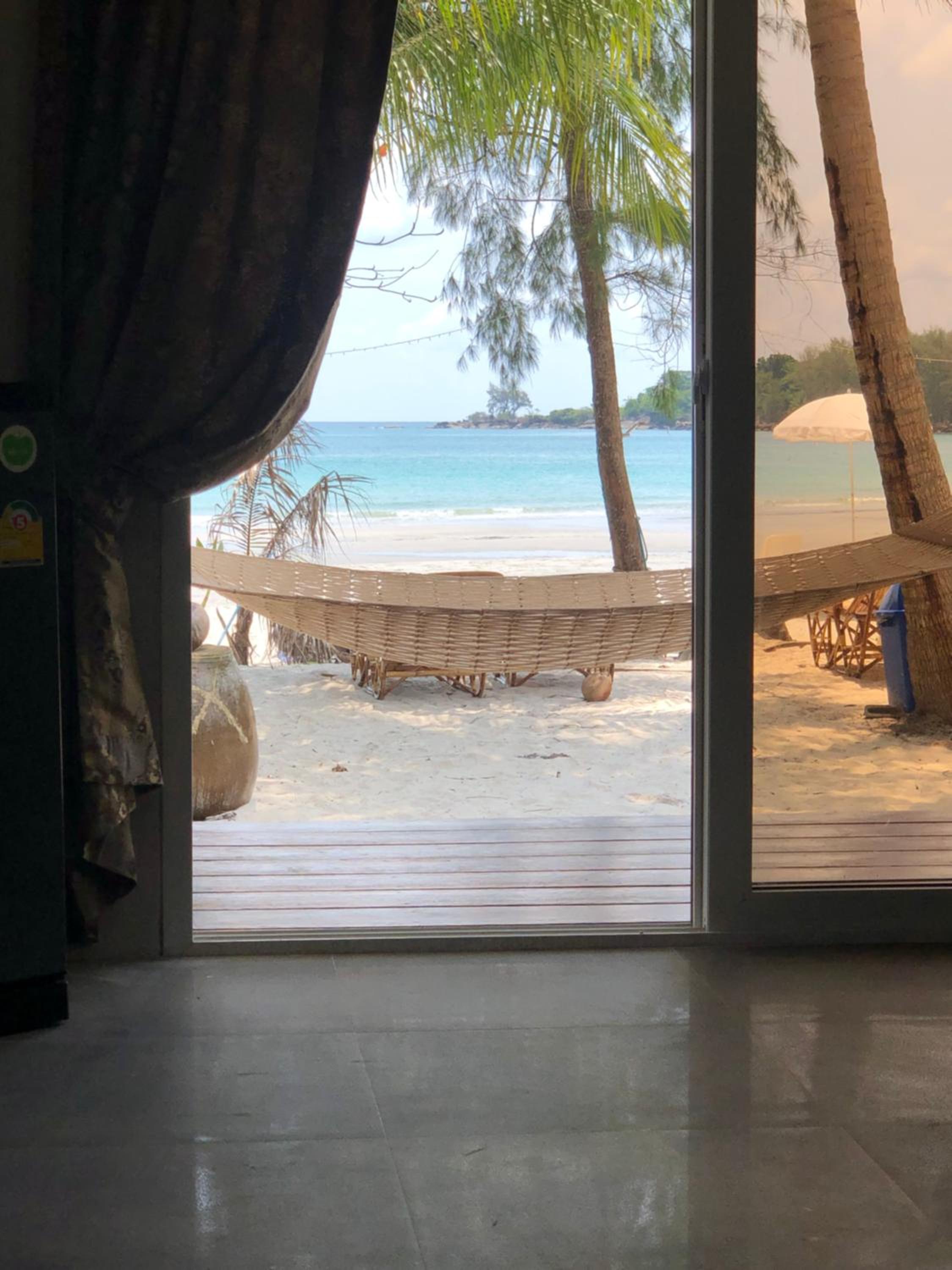 Bungalow - Beach Front - Photo 17