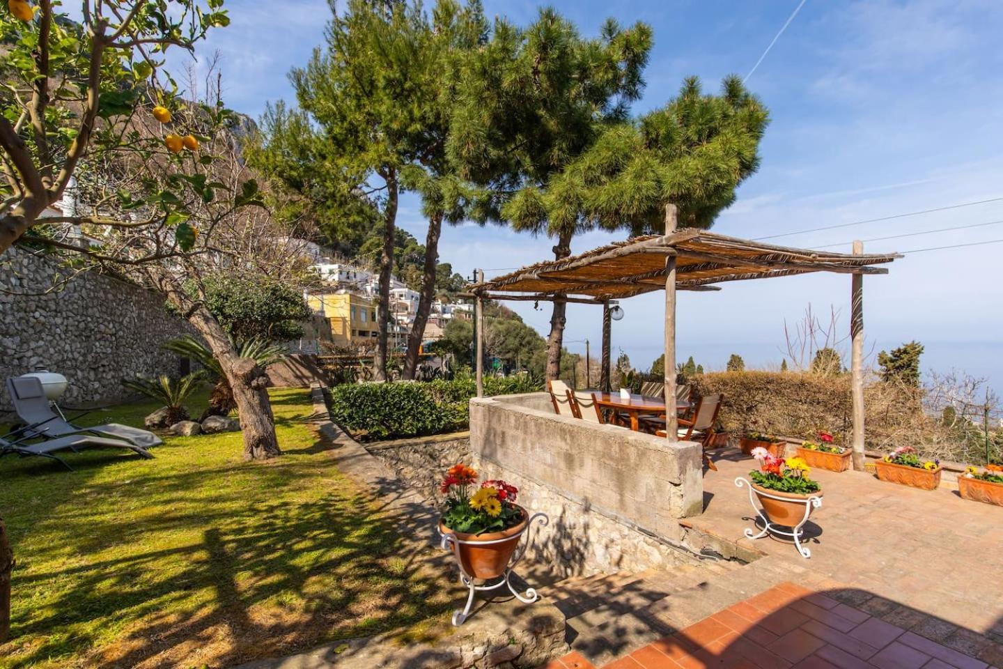 Two-Bedroom Villa with Sea View - Photo 12