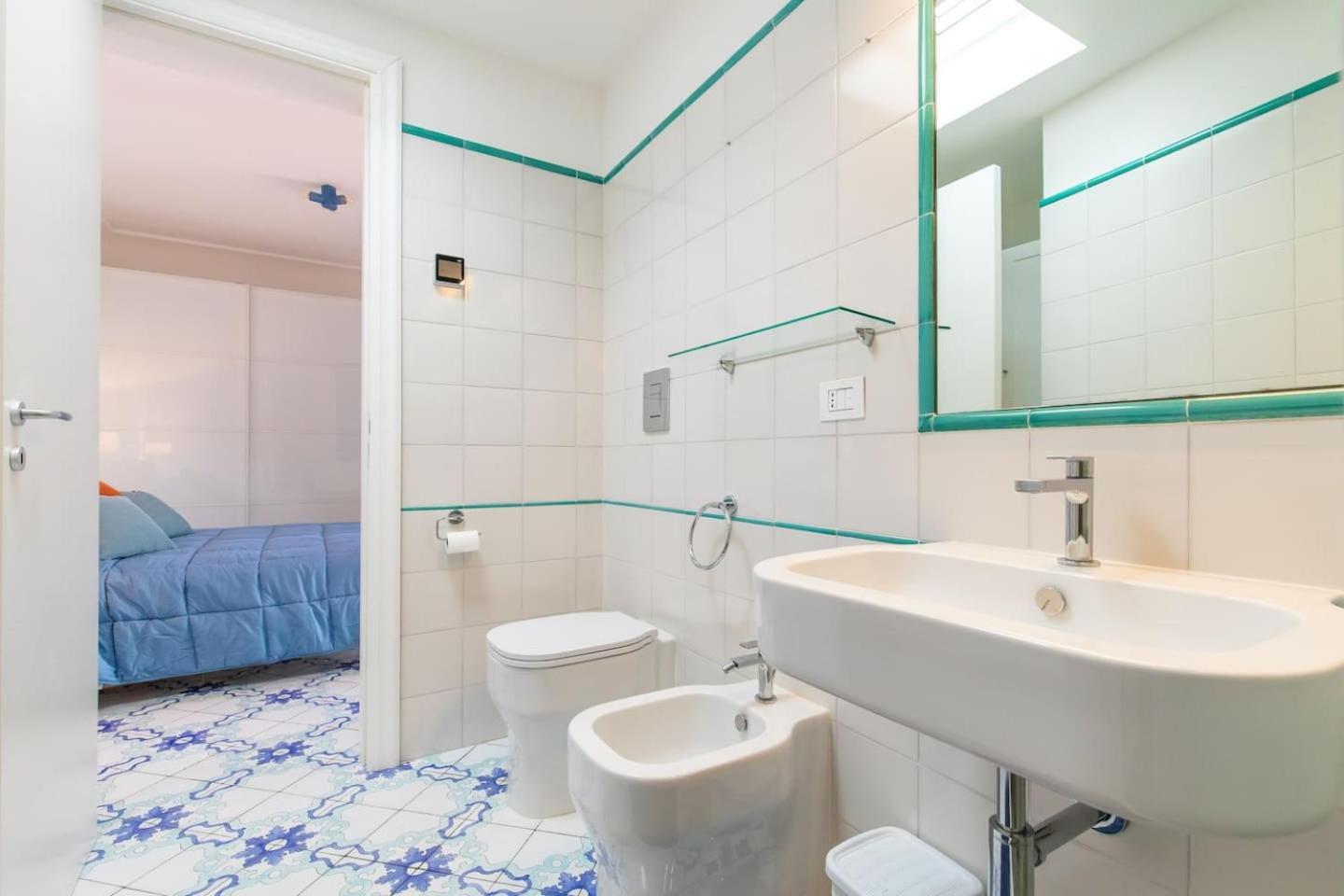 Two-Bedroom Villa with Sea View - Photo 21