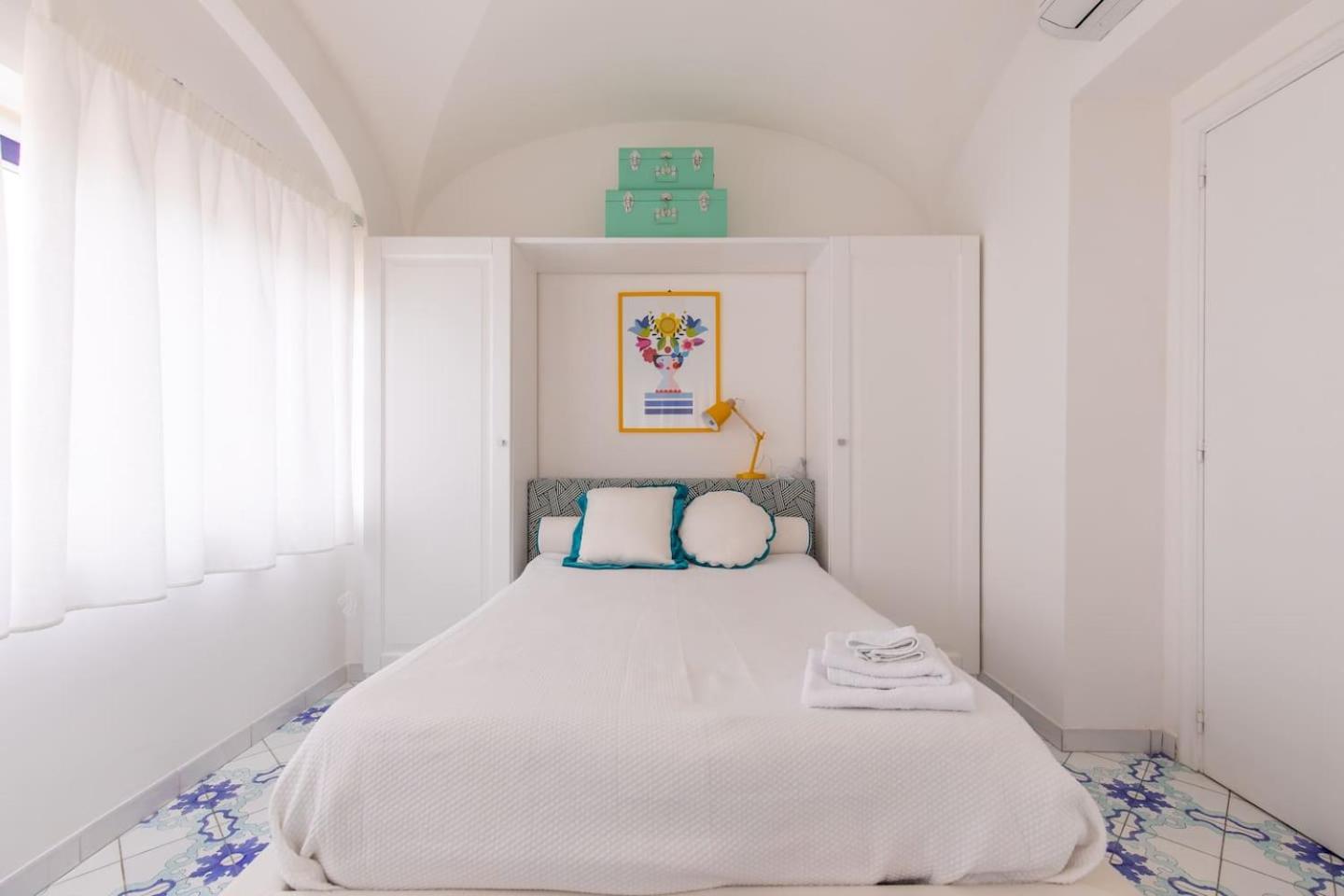 Two-Bedroom Villa with Sea View - Photo 24
