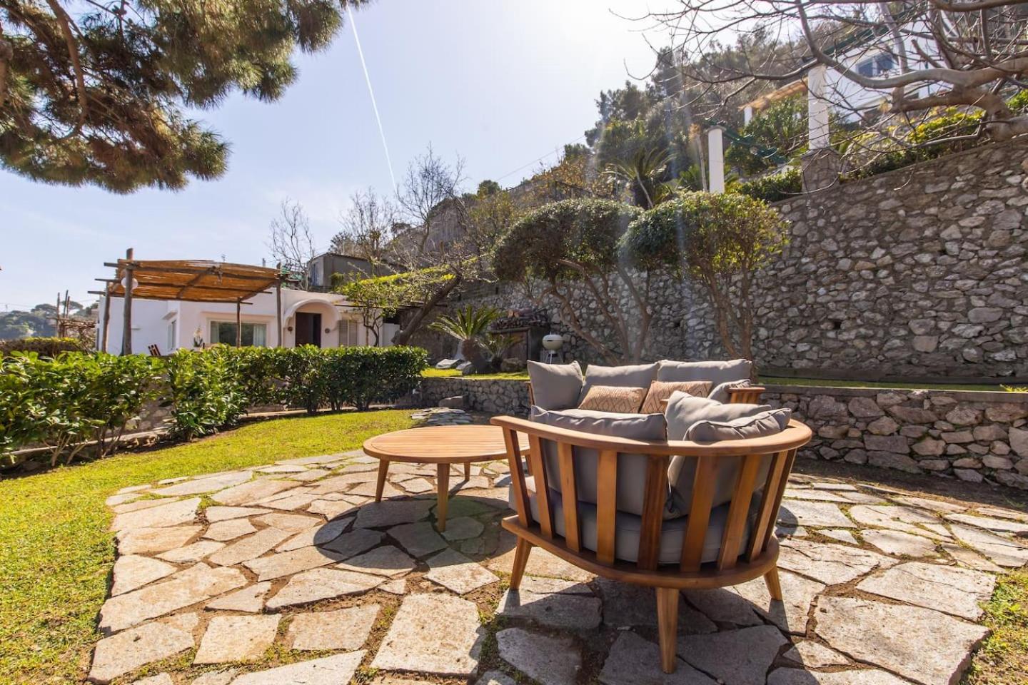 Two-Bedroom Villa with Sea View - Photo 25
