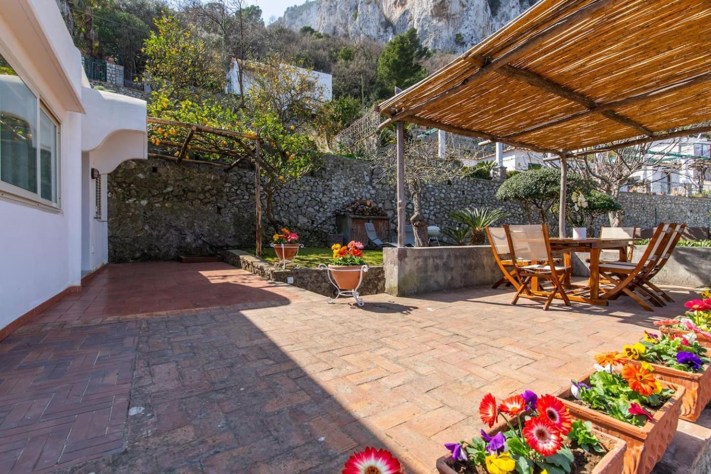 Two-Bedroom Villa with Sea View - Photo 27