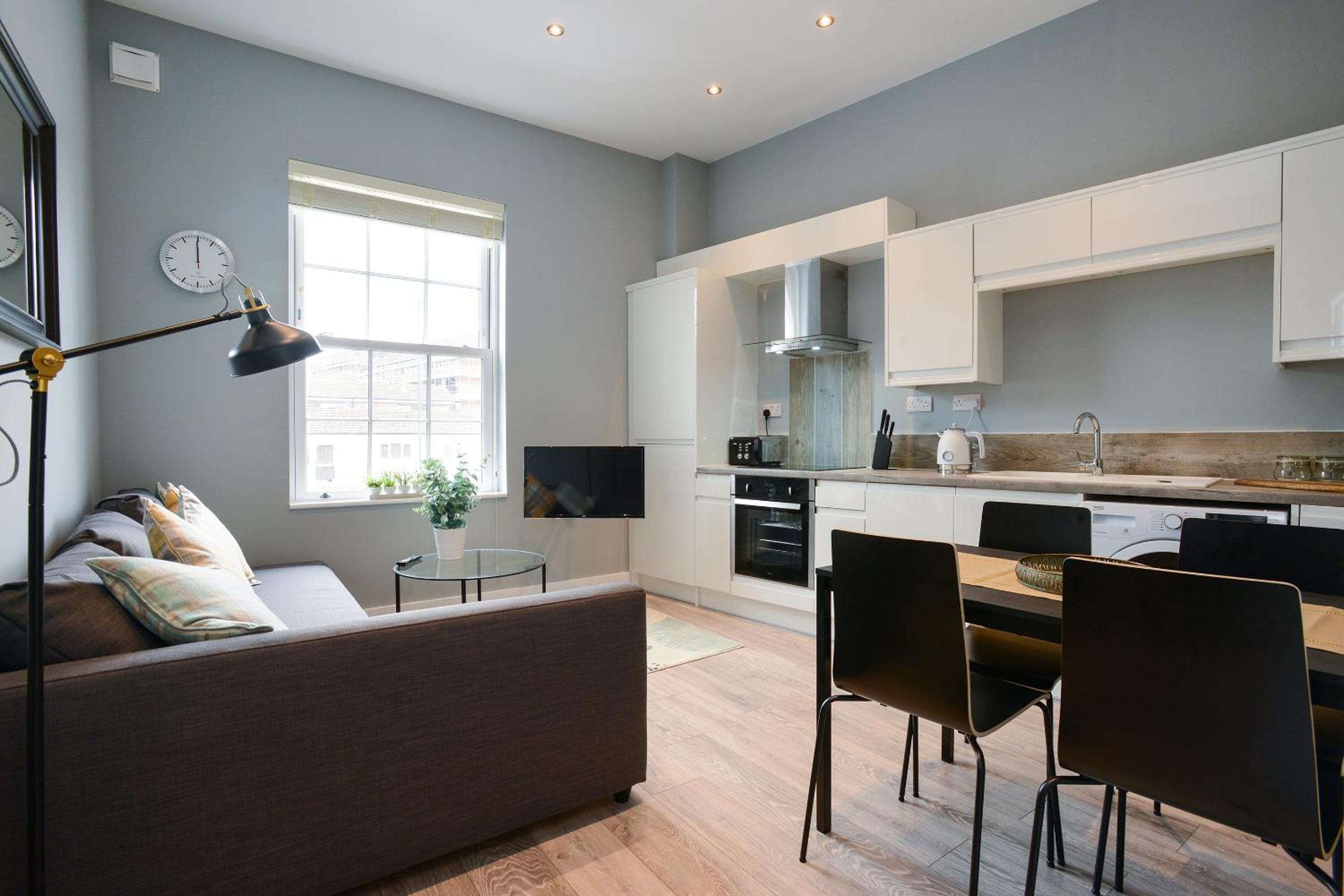 Apartment - Photo 3