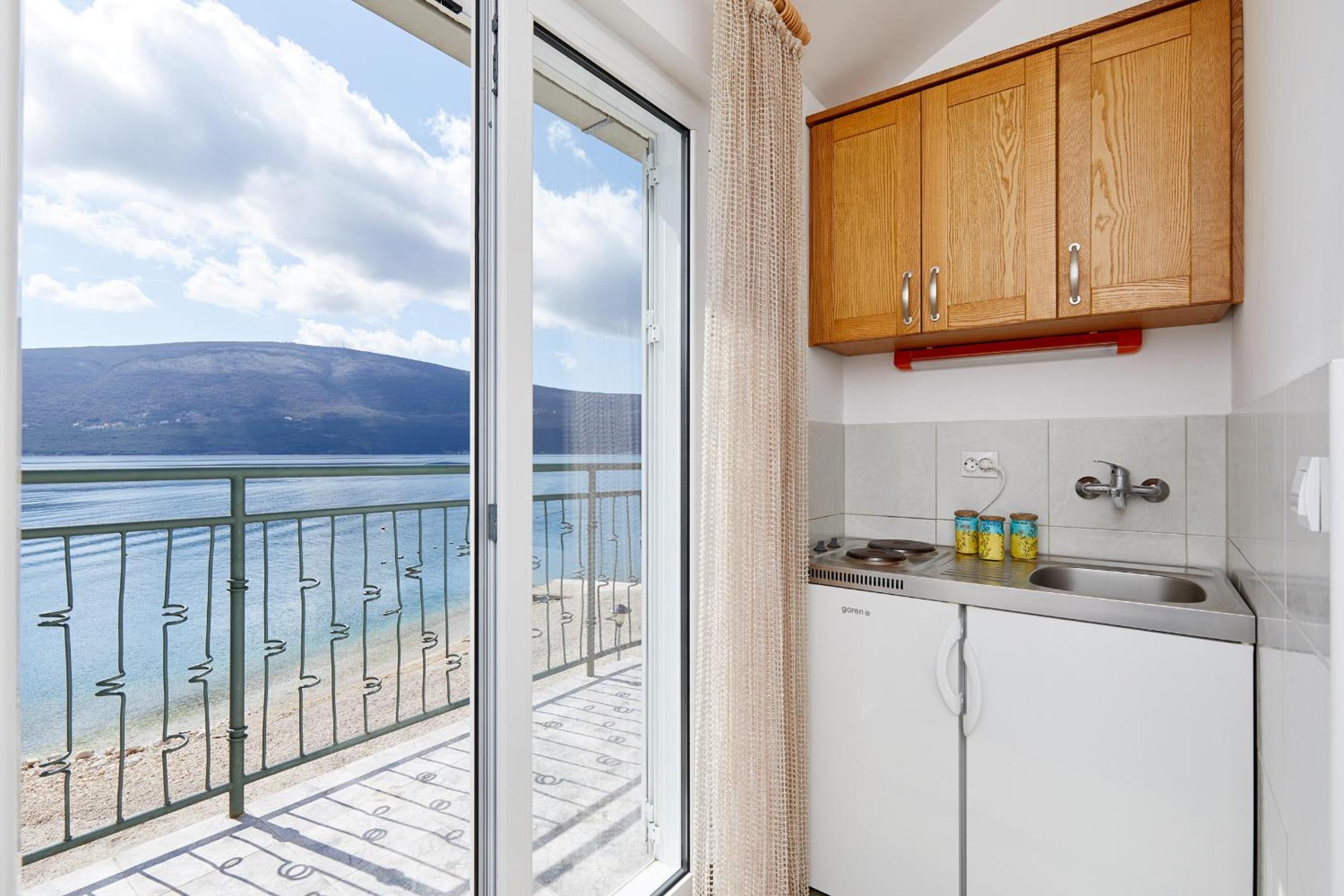 Studio Apartment with Sea View