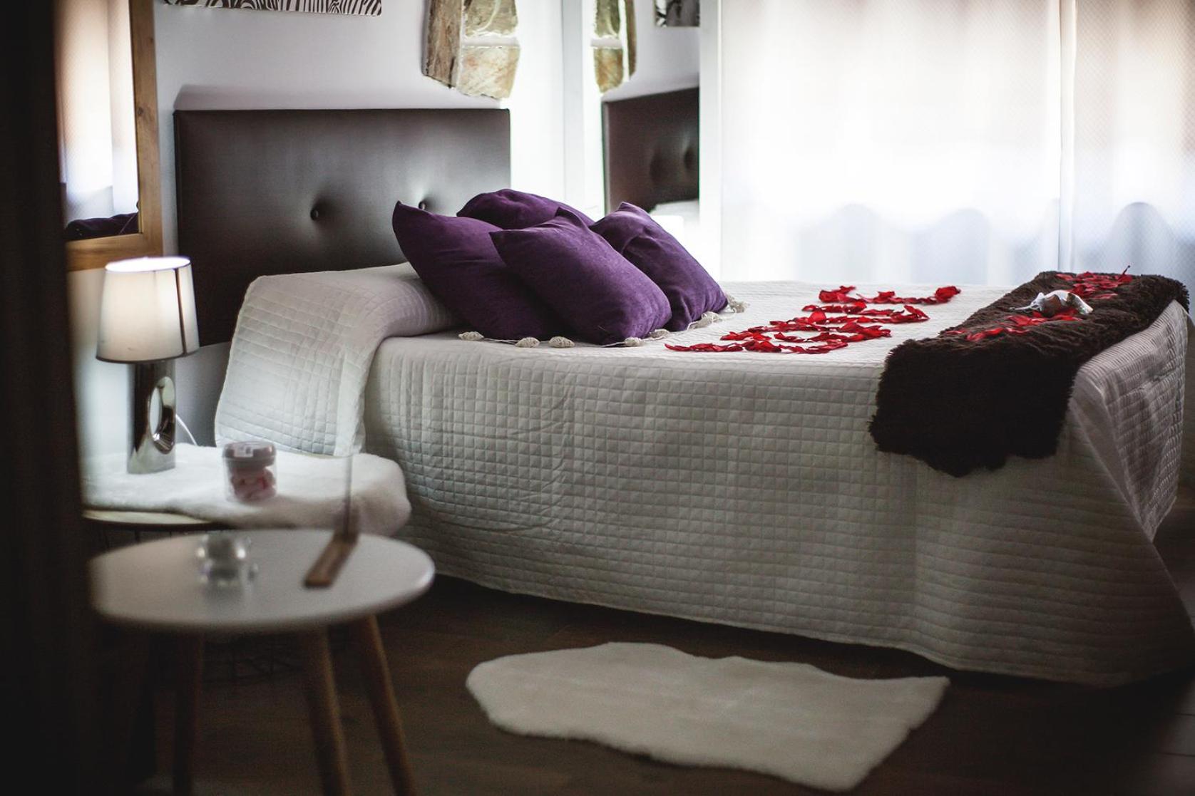 Double Room with Spa Bath - Photo 5