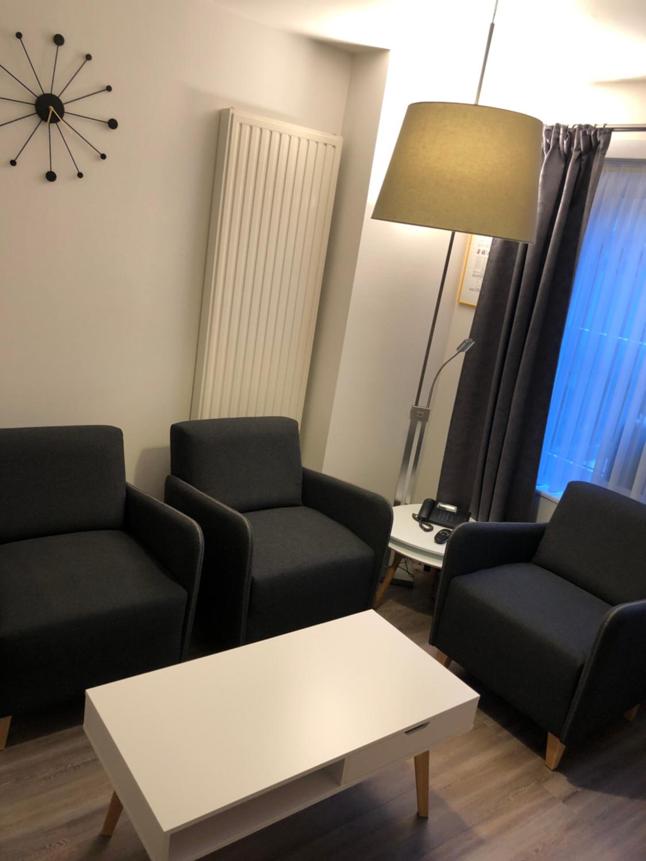 Deluxe Triple Room - Photo 8