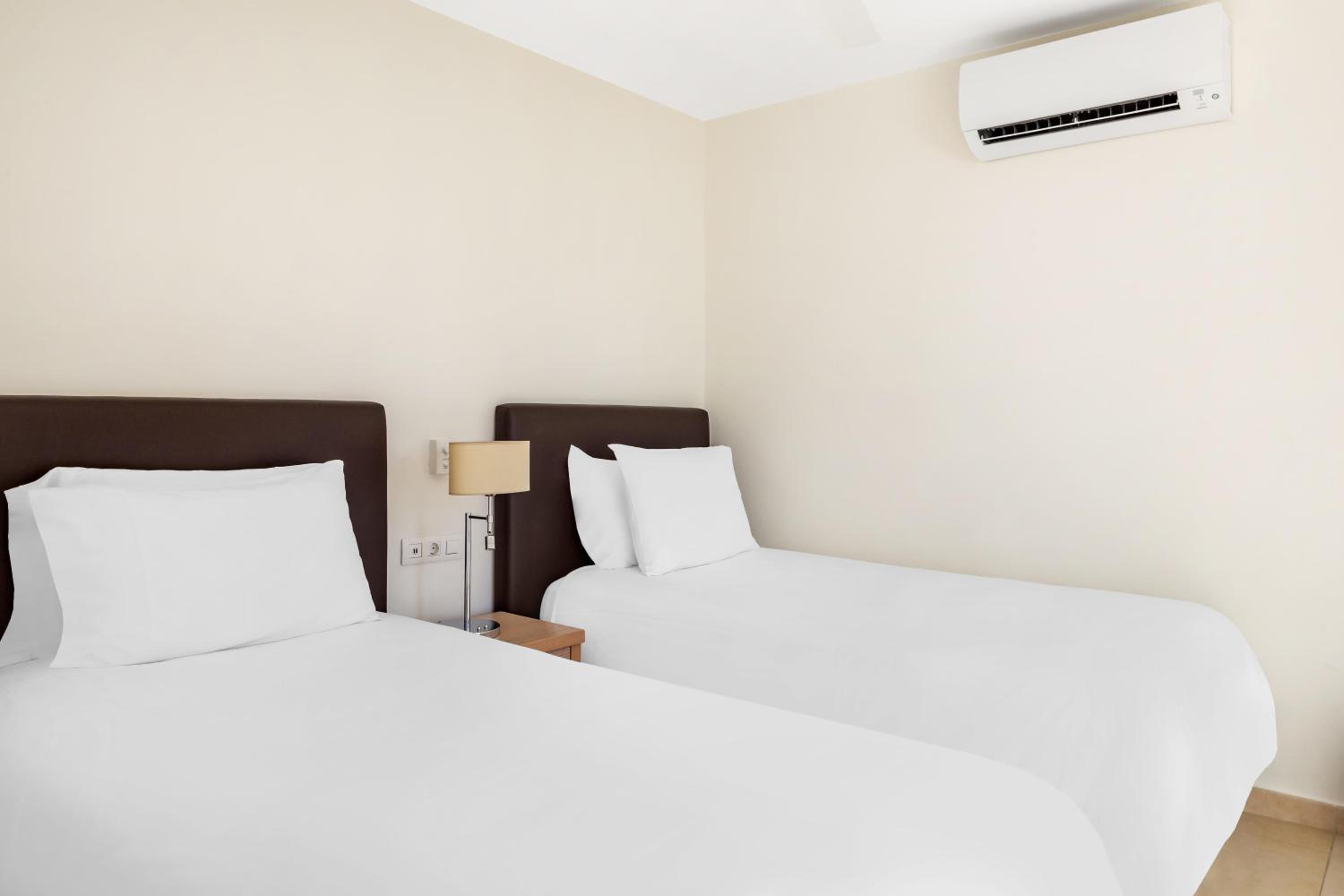 Two-Bedroom Apartment thumbnail 5