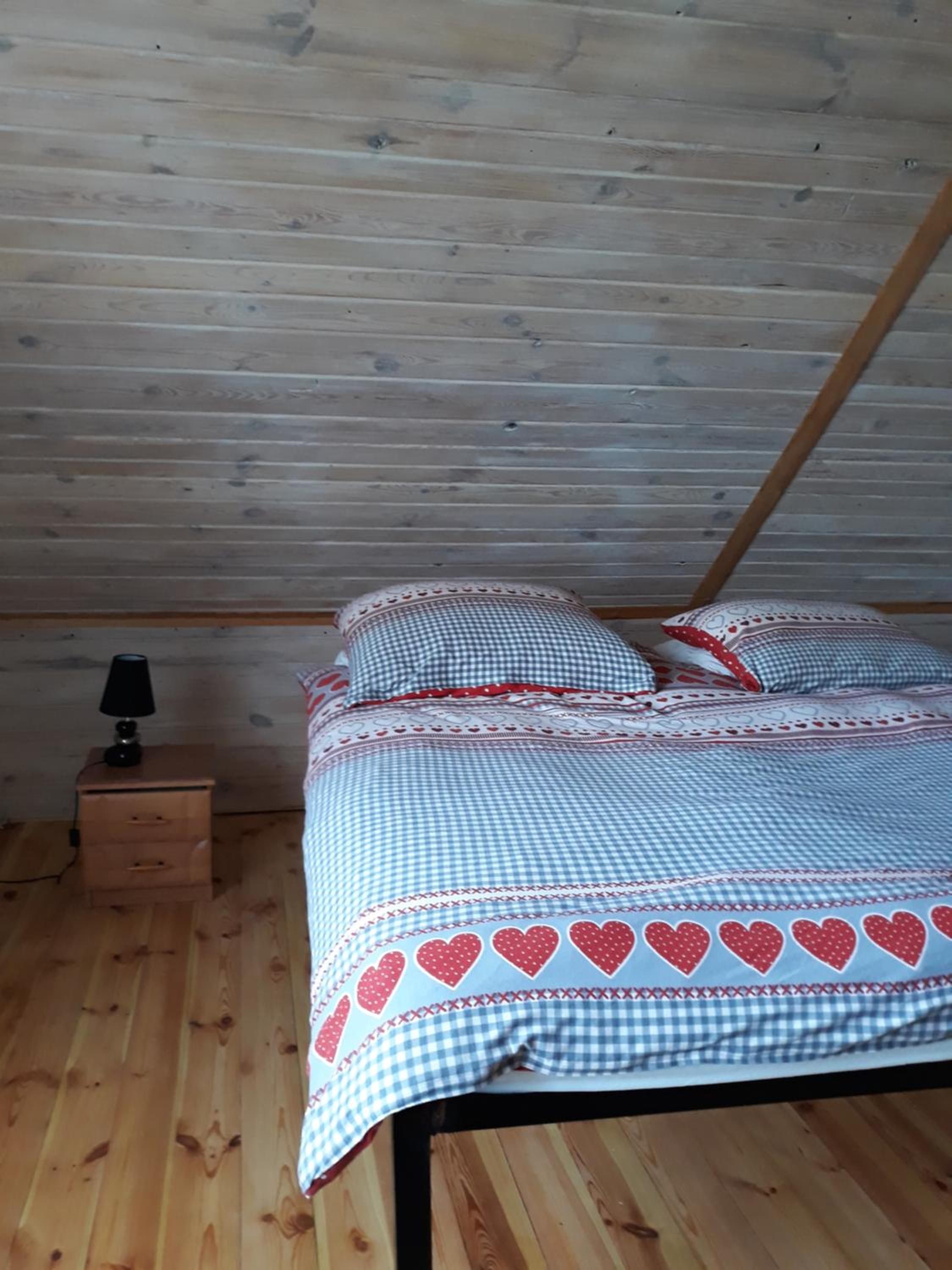 Economy Triple Room with Shared Bathroom photo 3
