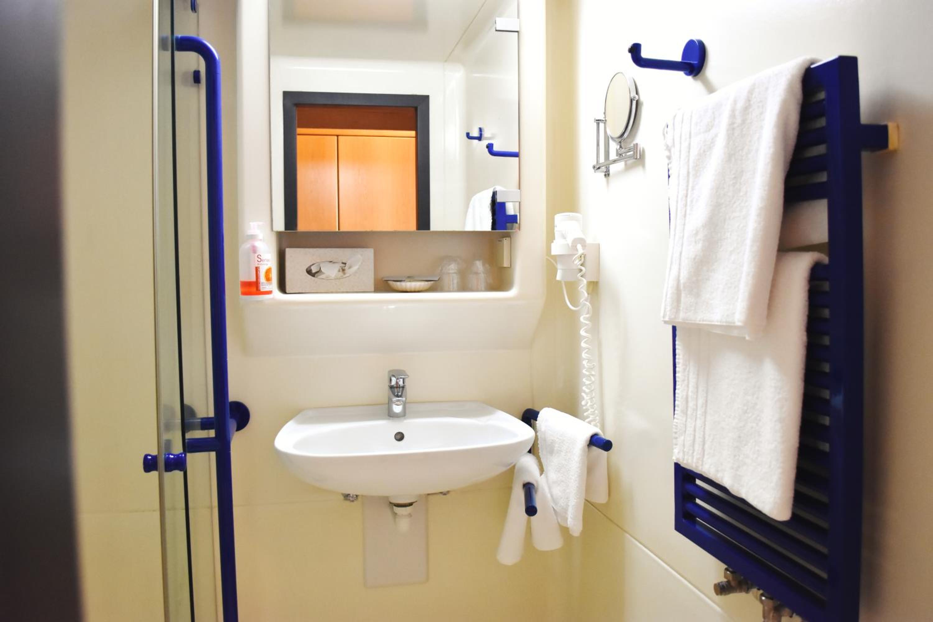 Double Room - Photo 4