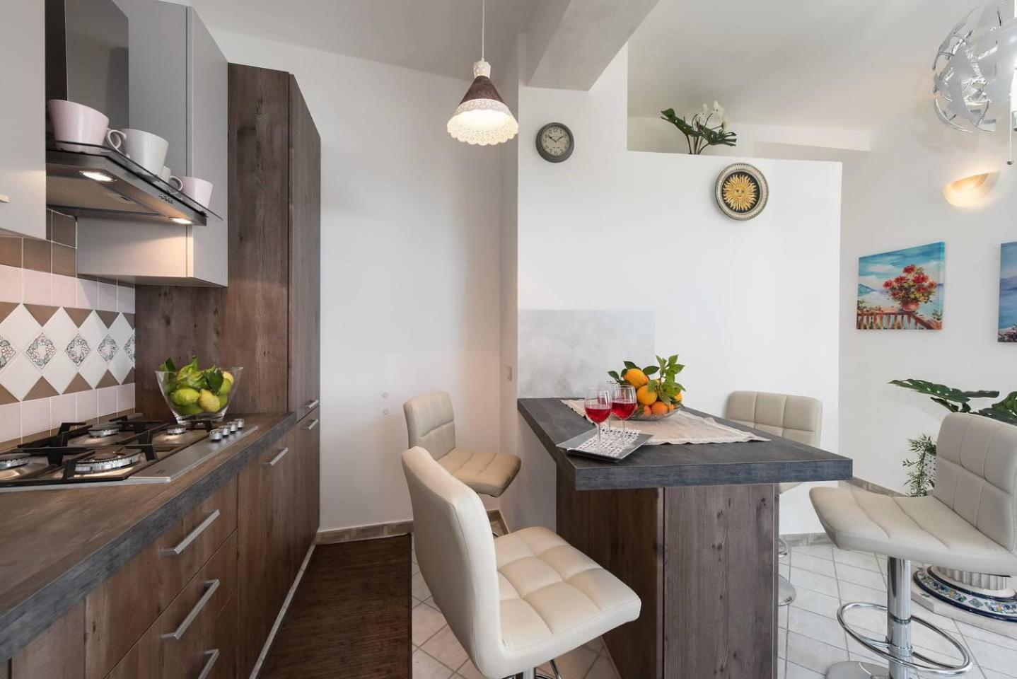 Two-Bedroom House - Photo 31