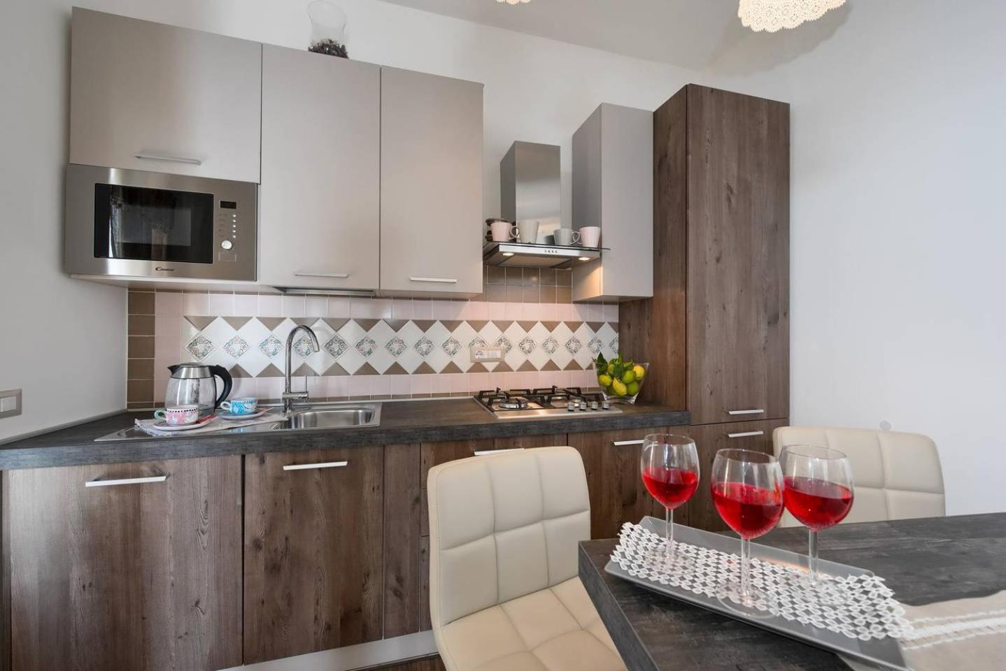 Two-Bedroom House - Photo 21