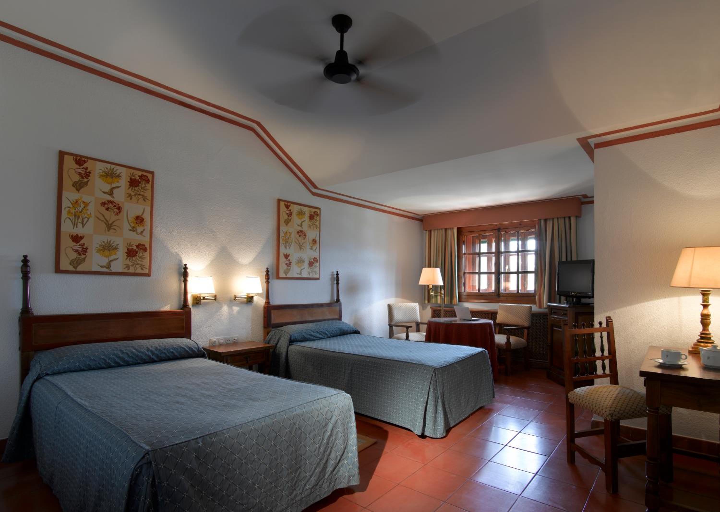 Superior Double Room - Photo 4