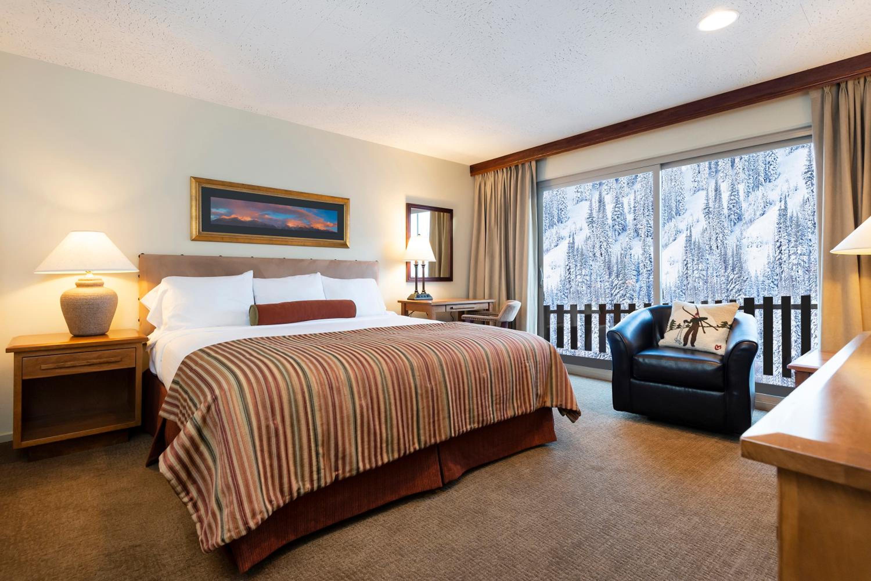 King Room with Balcony photo 1