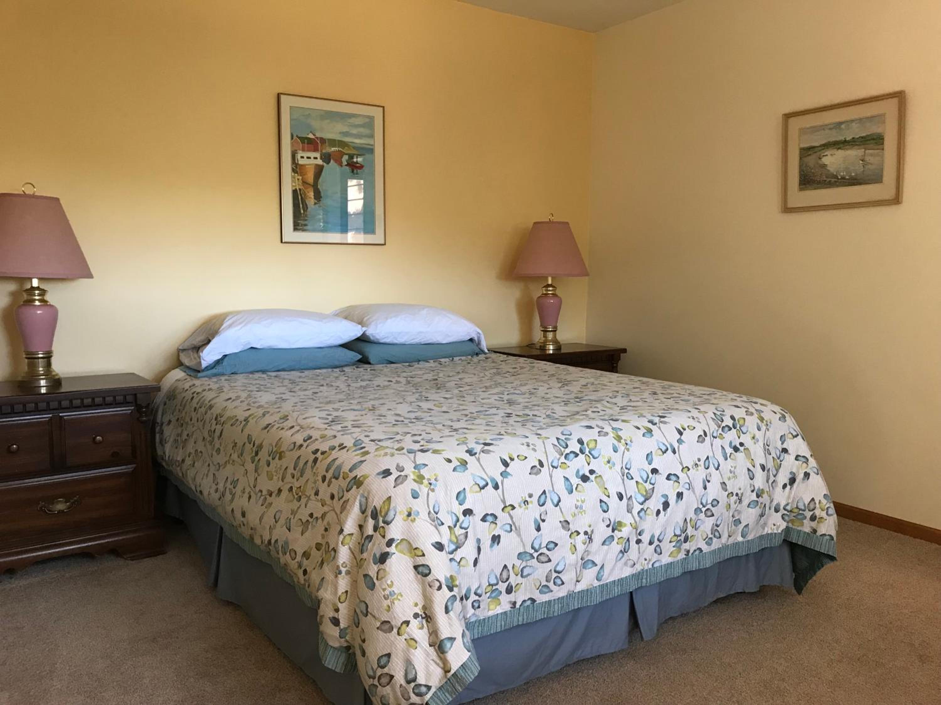 Queen Suite photo 3